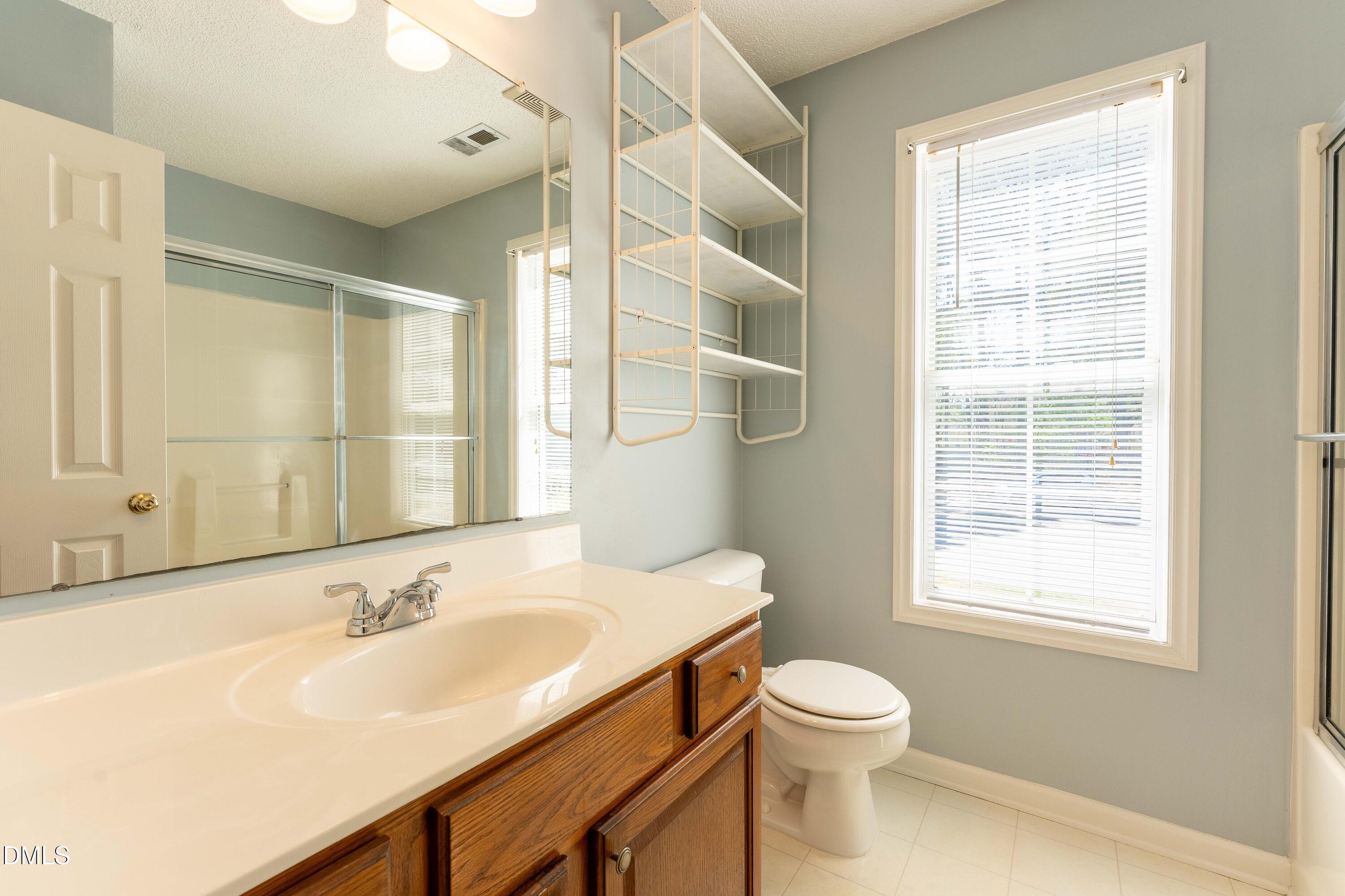 1321 E Turret Court