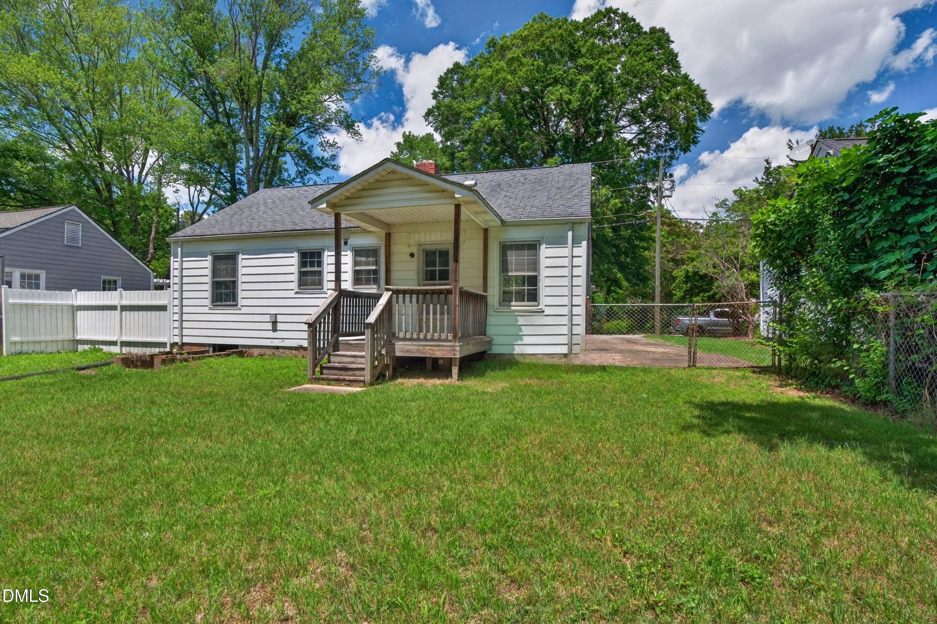 708 Hamilton Road
