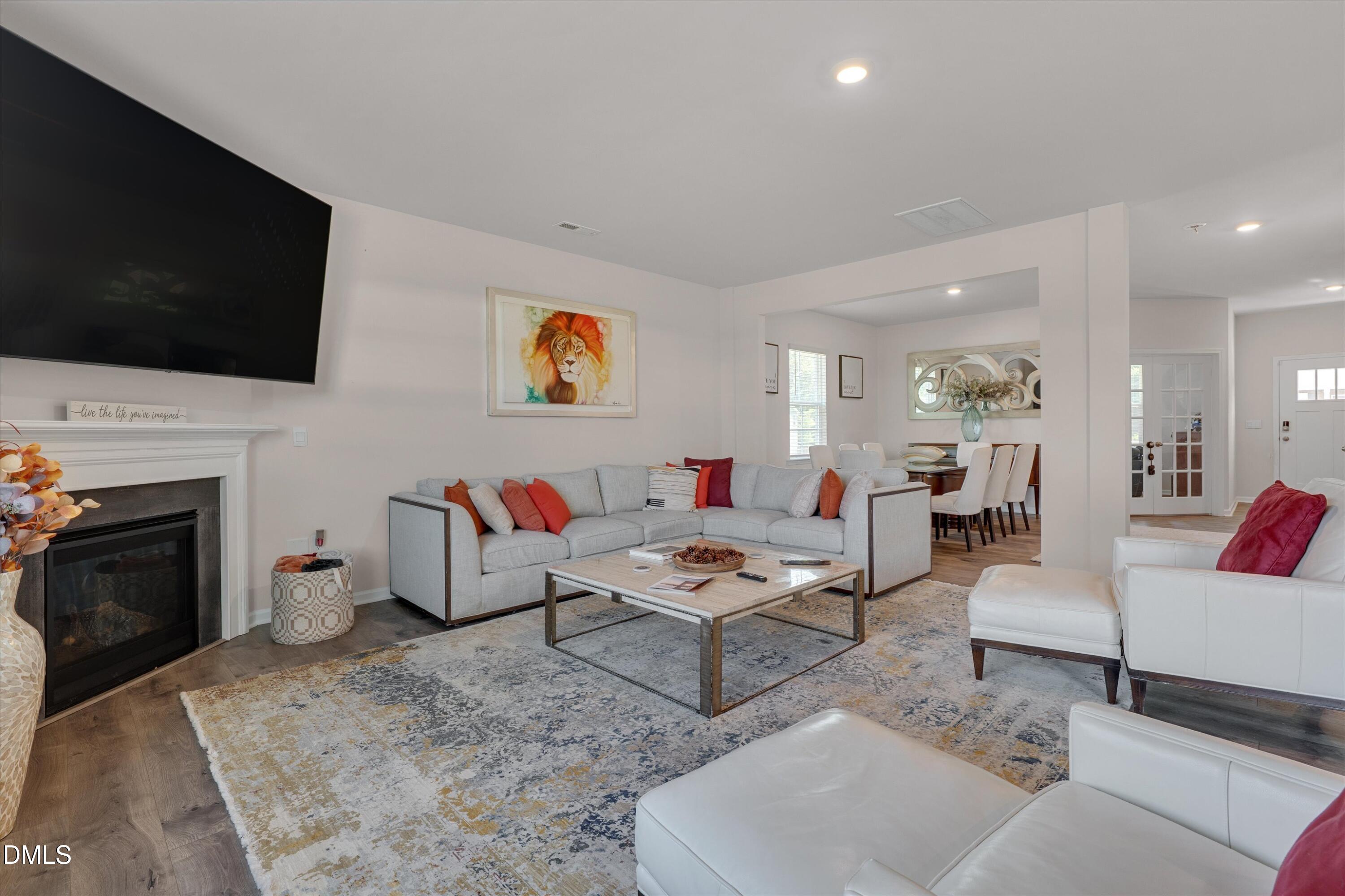 2202 Rosebank Way