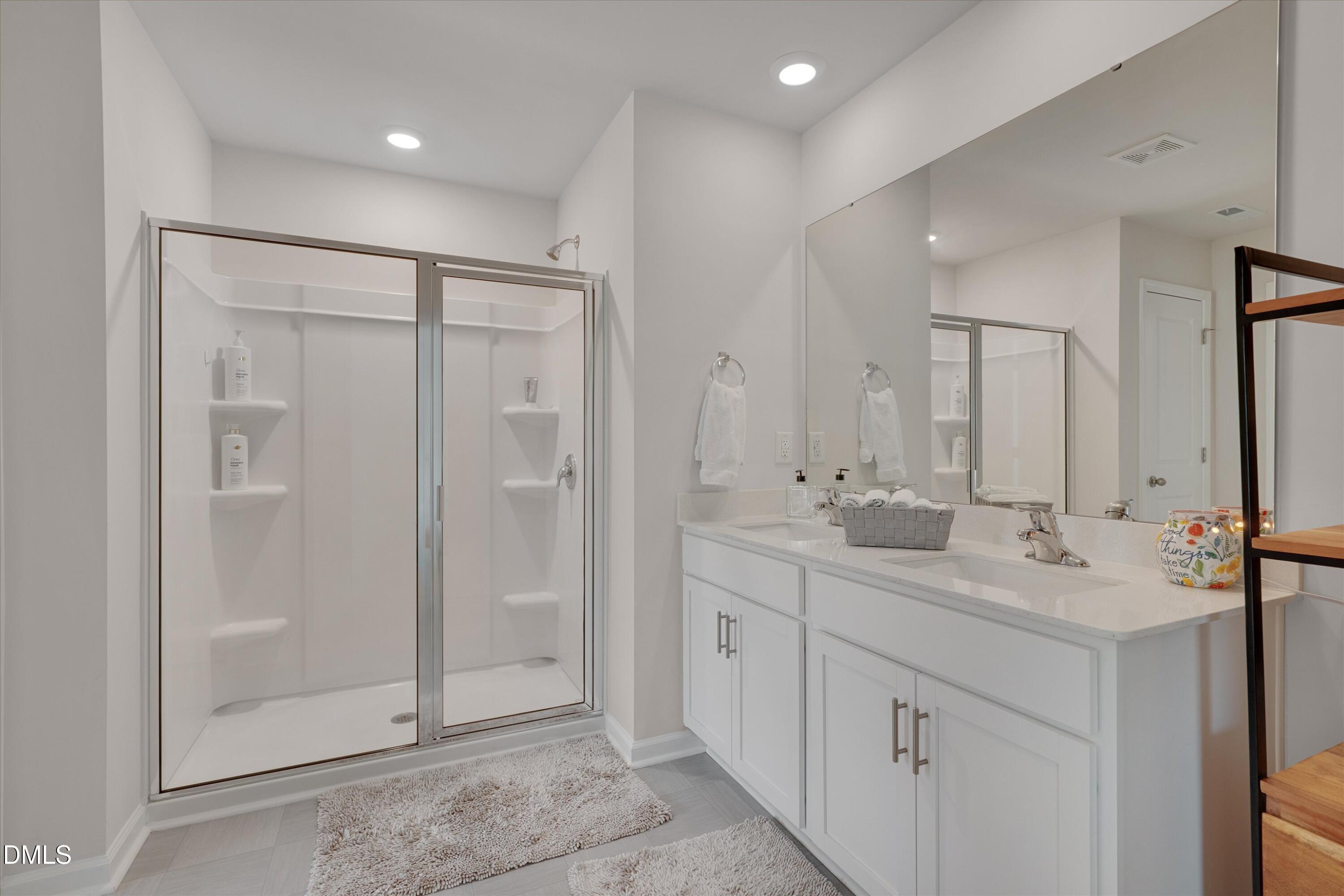 2202 Rosebank Way
