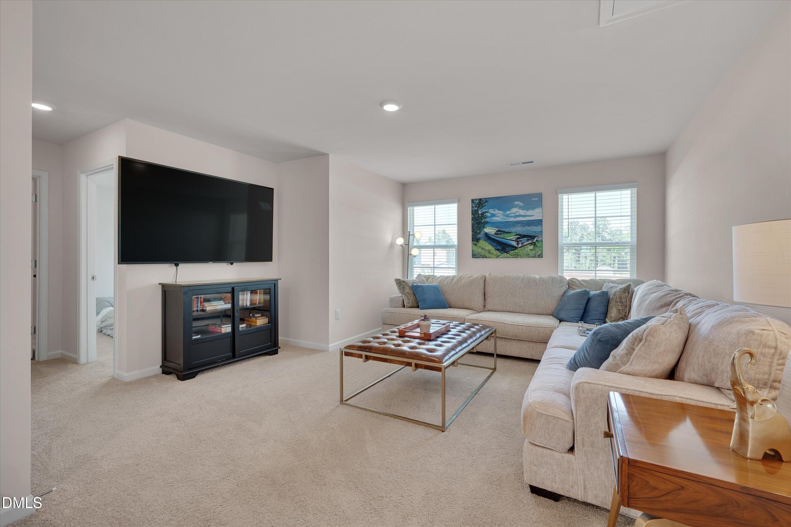 2202 Rosebank Way
