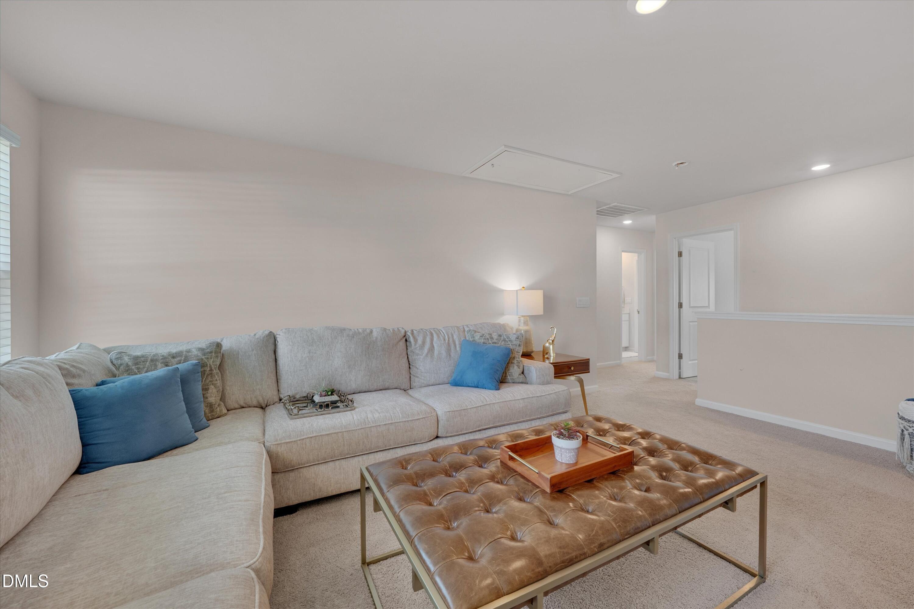 2202 Rosebank Way
