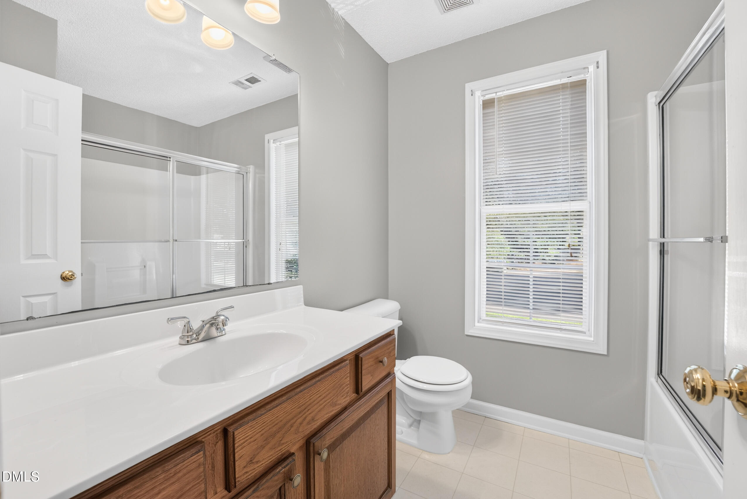 1321 E Turret Court