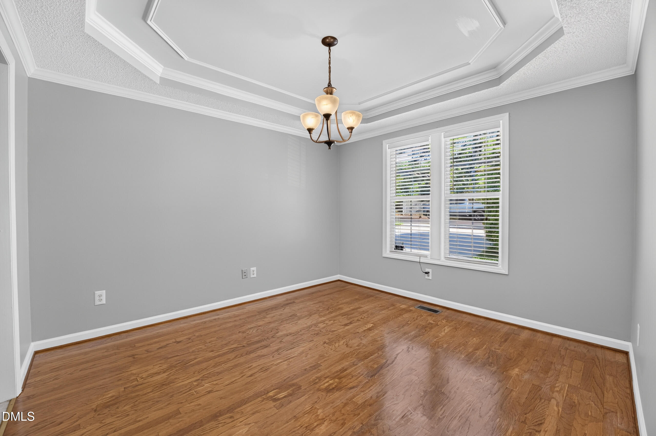 1321 E Turret Court