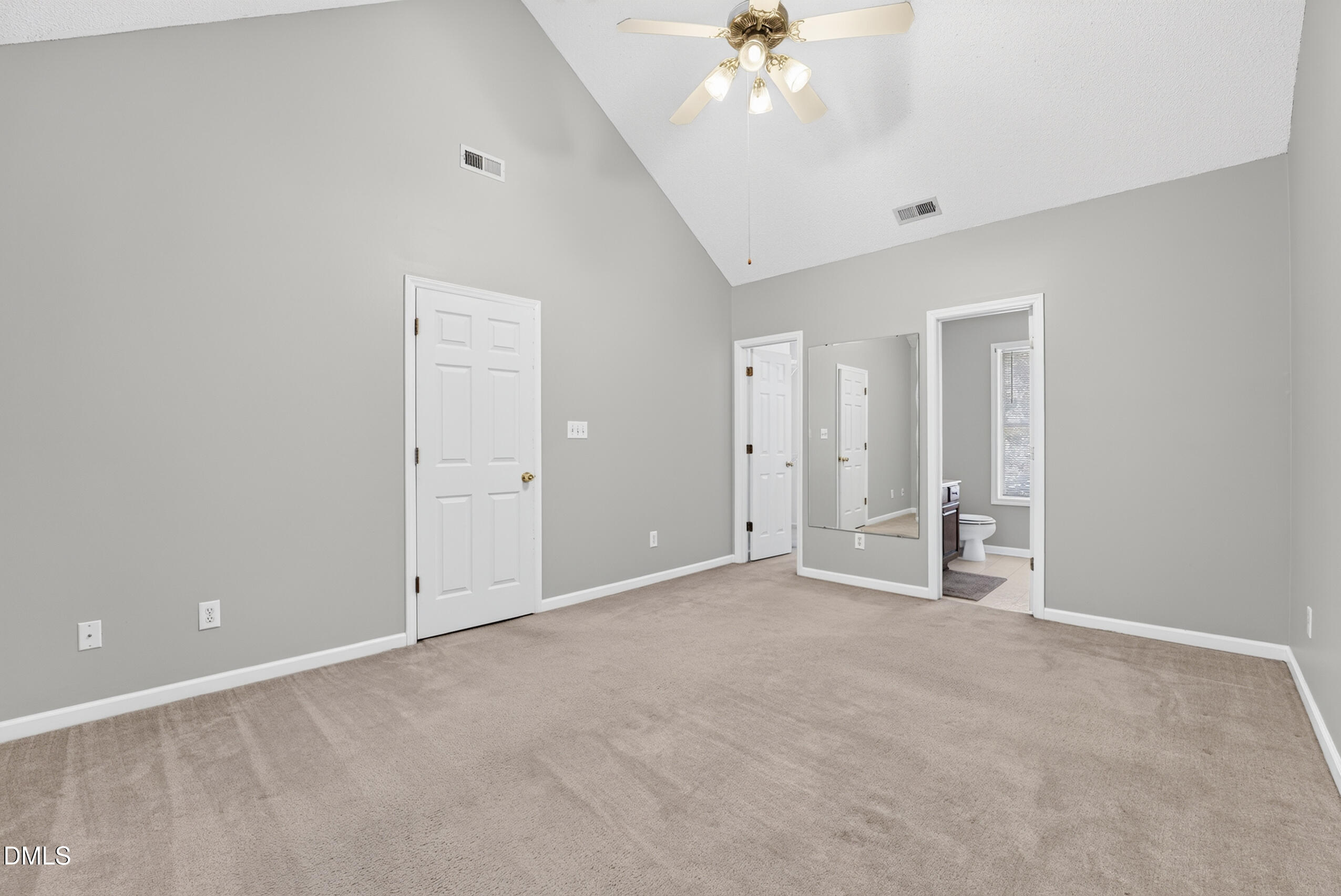 1321 E Turret Court