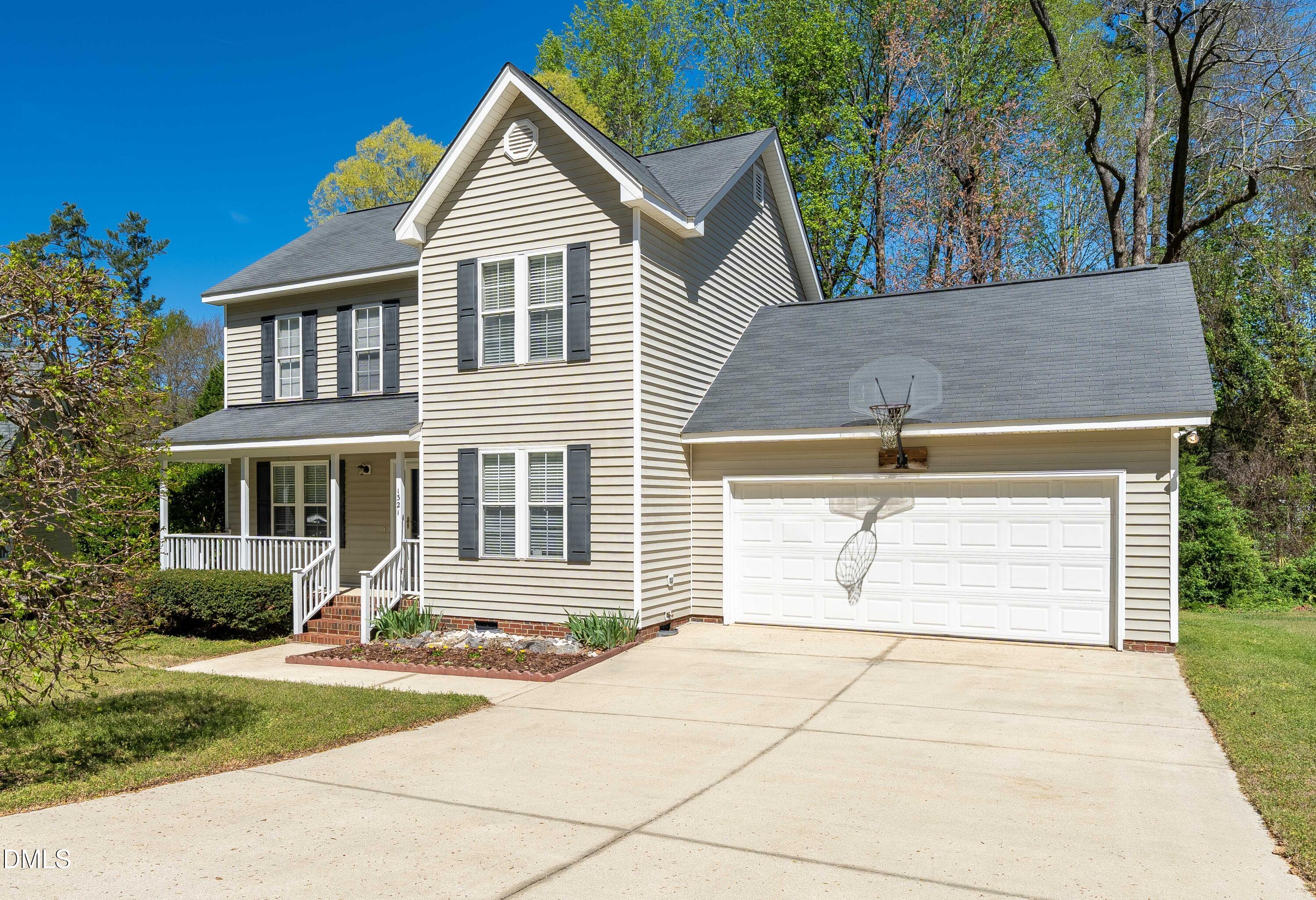 1321 E Turret Court