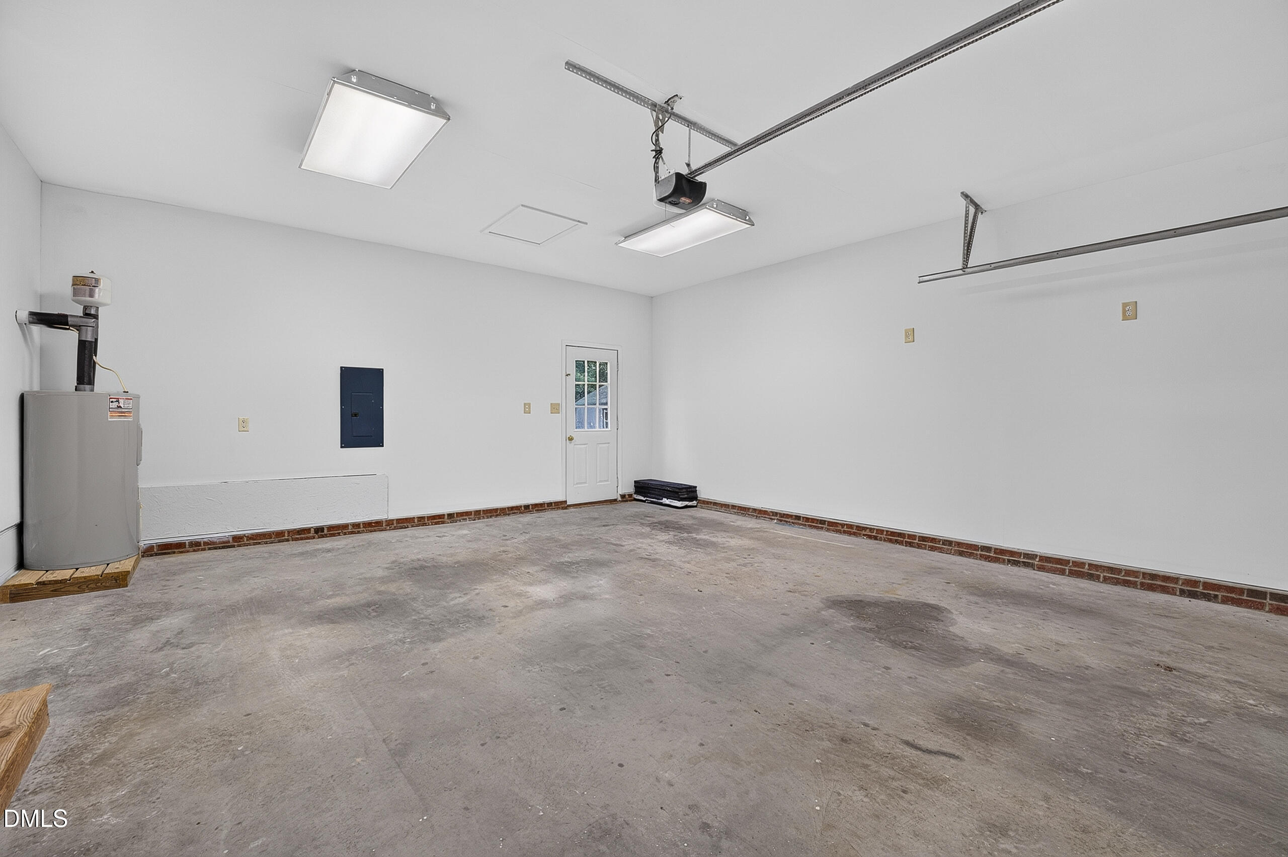 1321 E Turret Court