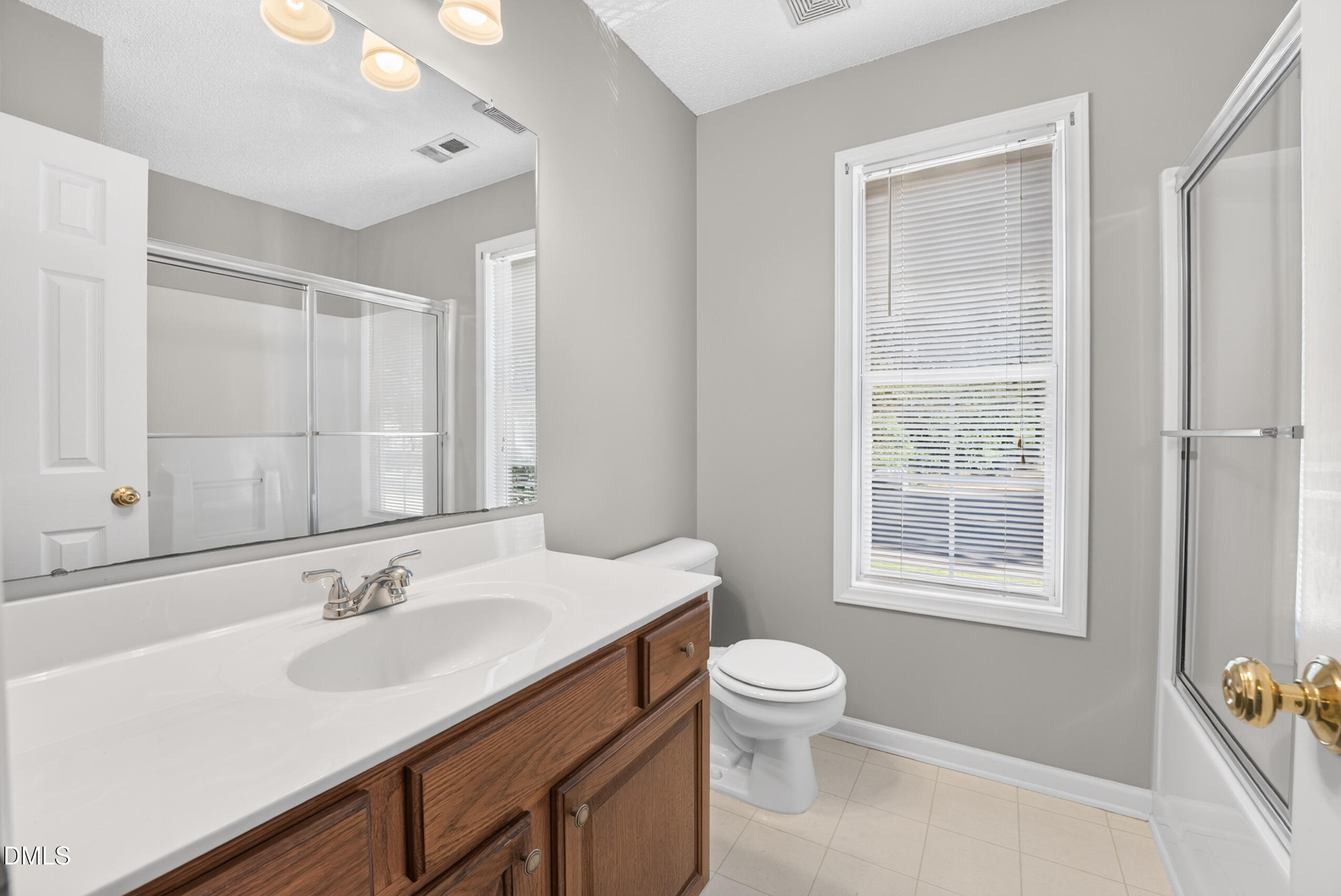 1321 E Turret Court