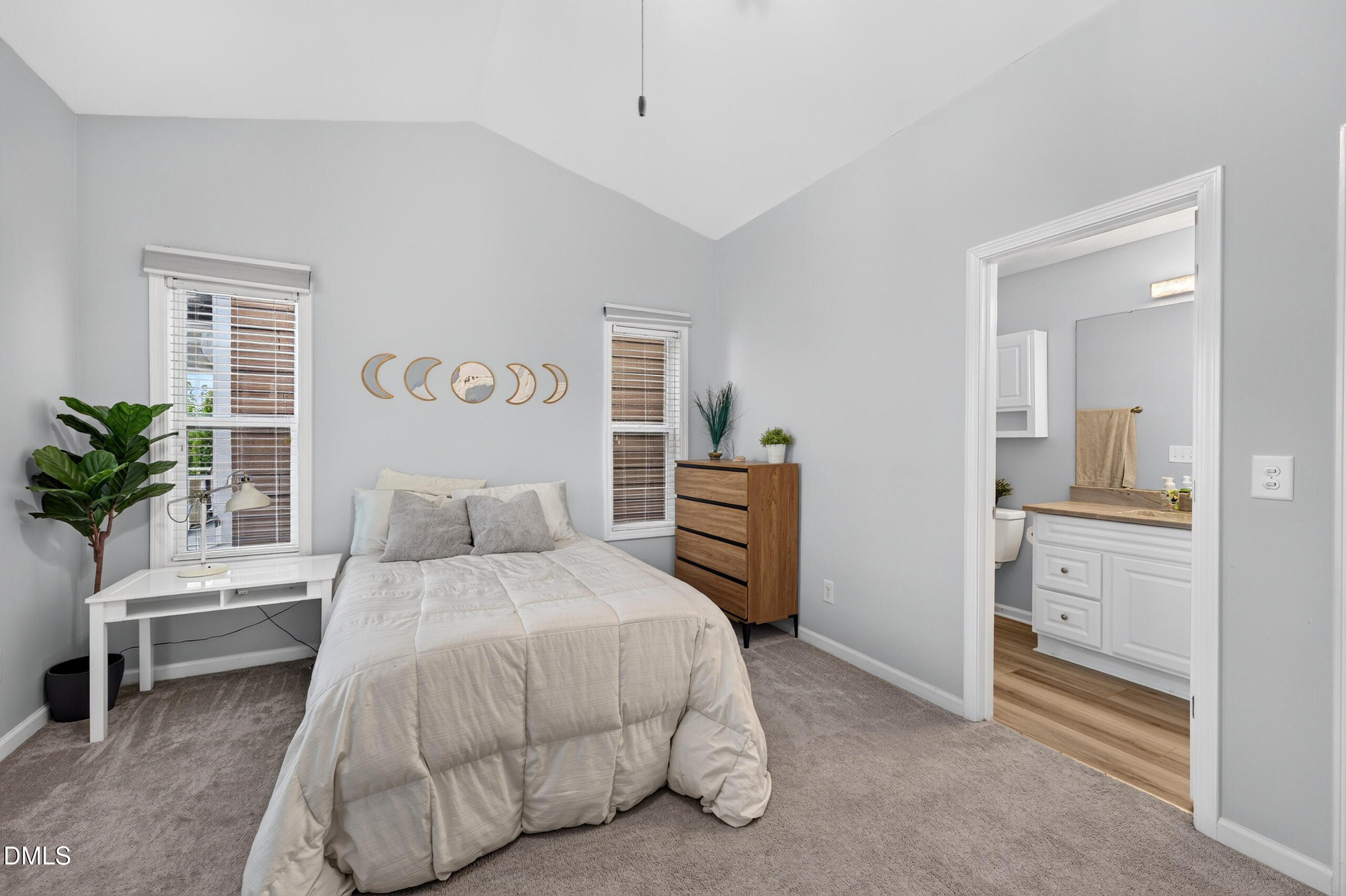 902 Shoofly Path