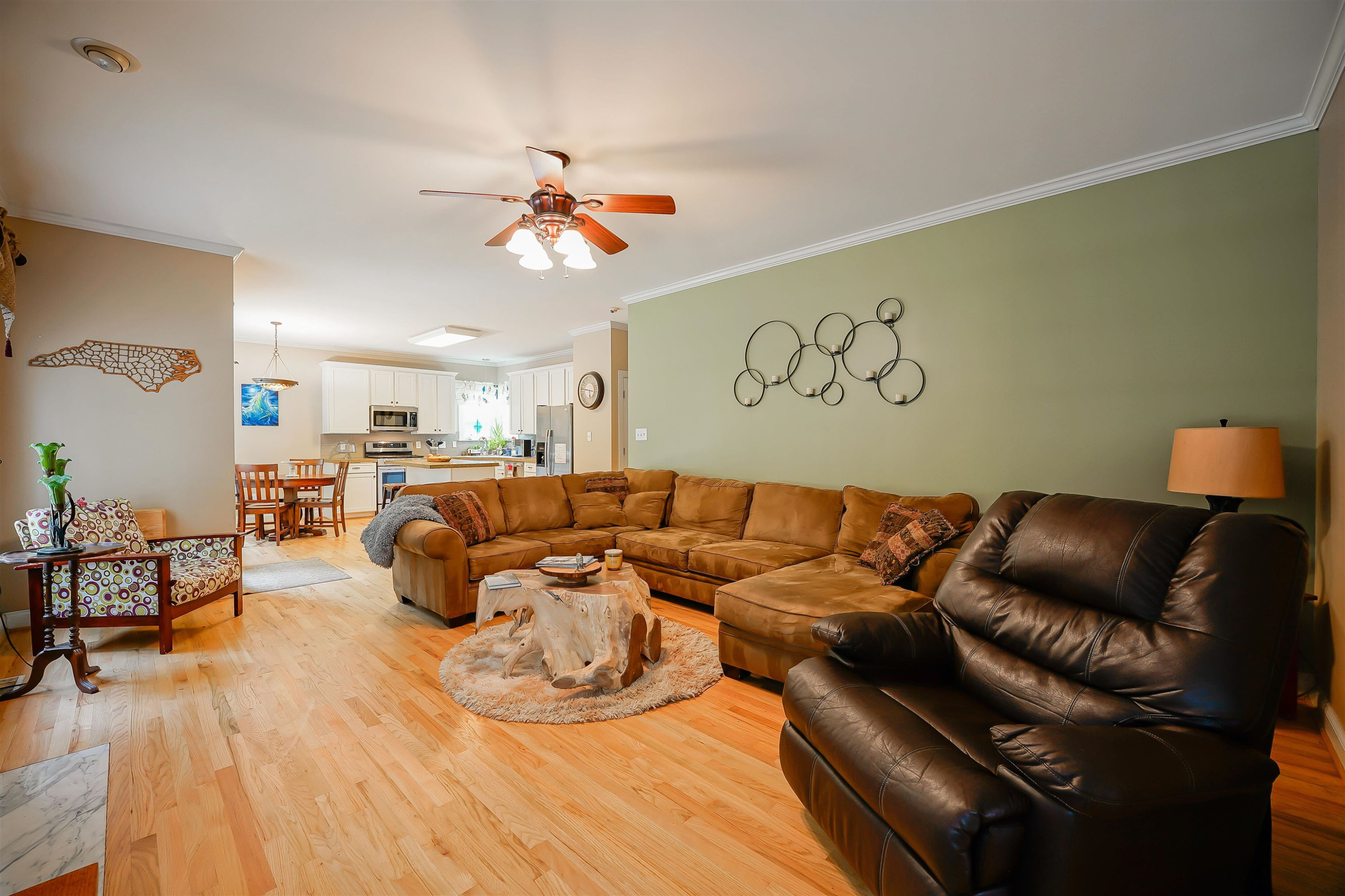 105 Holly Park Drive