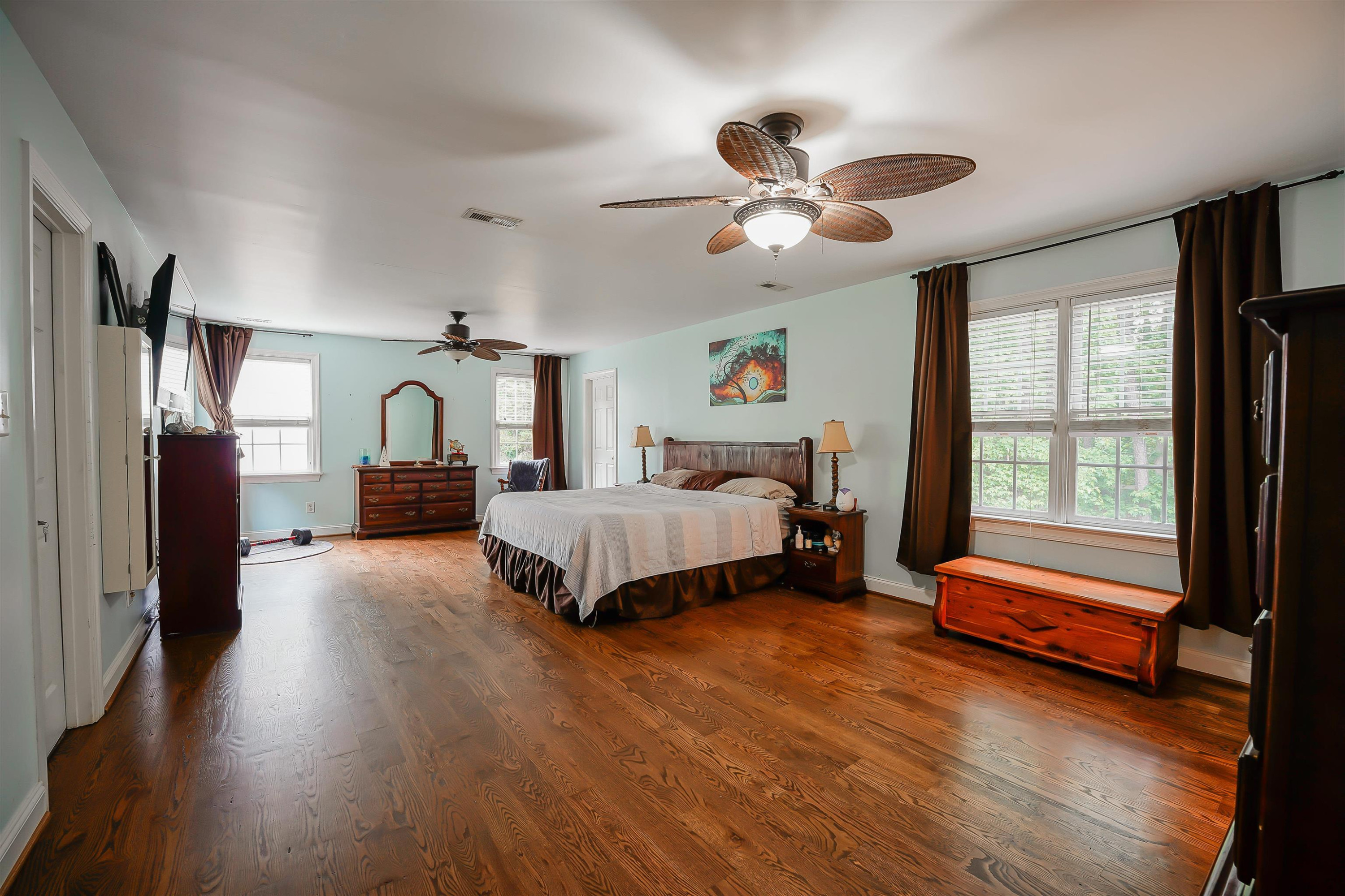 105 Holly Park Drive