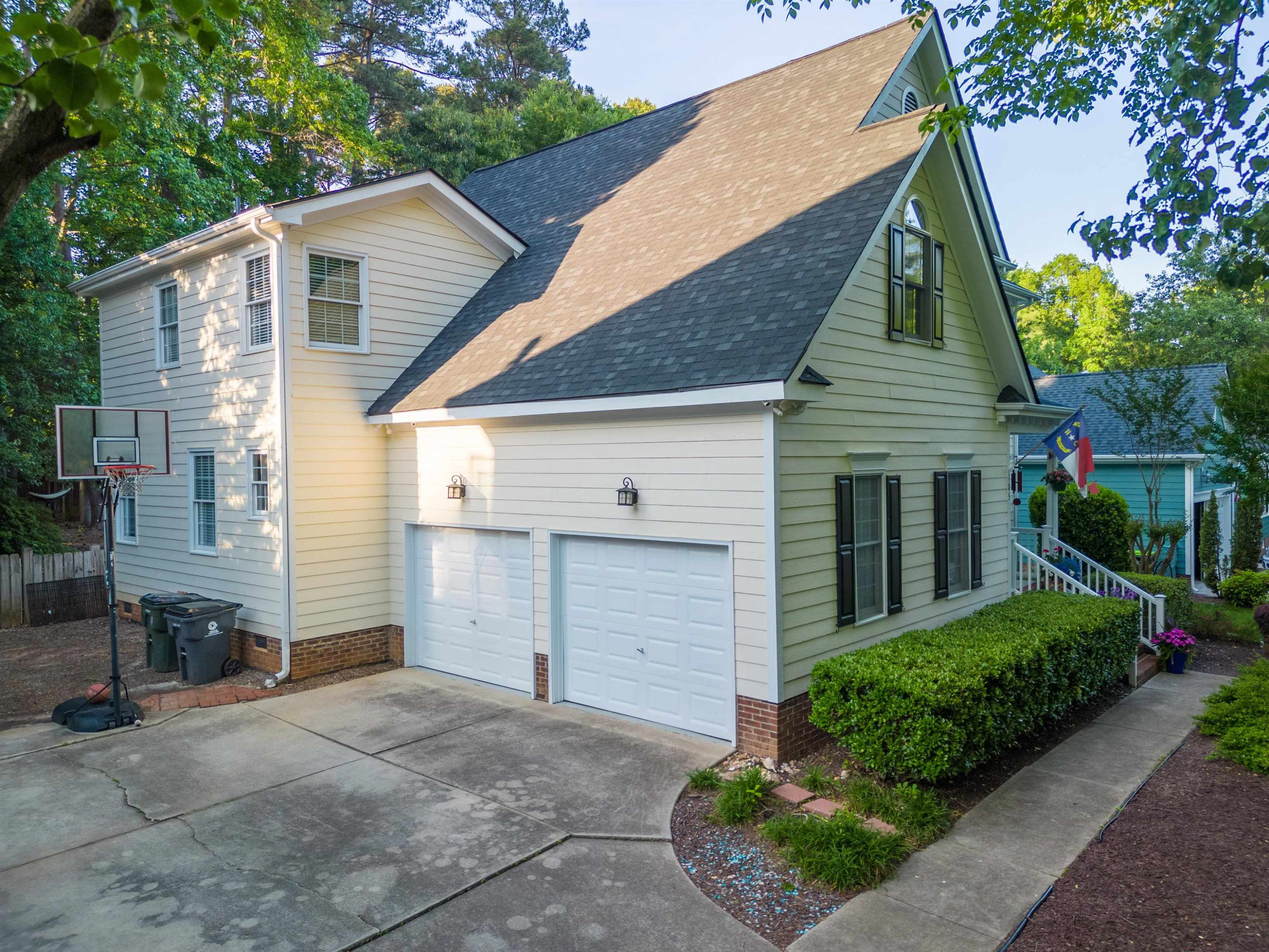 105 Holly Park Drive