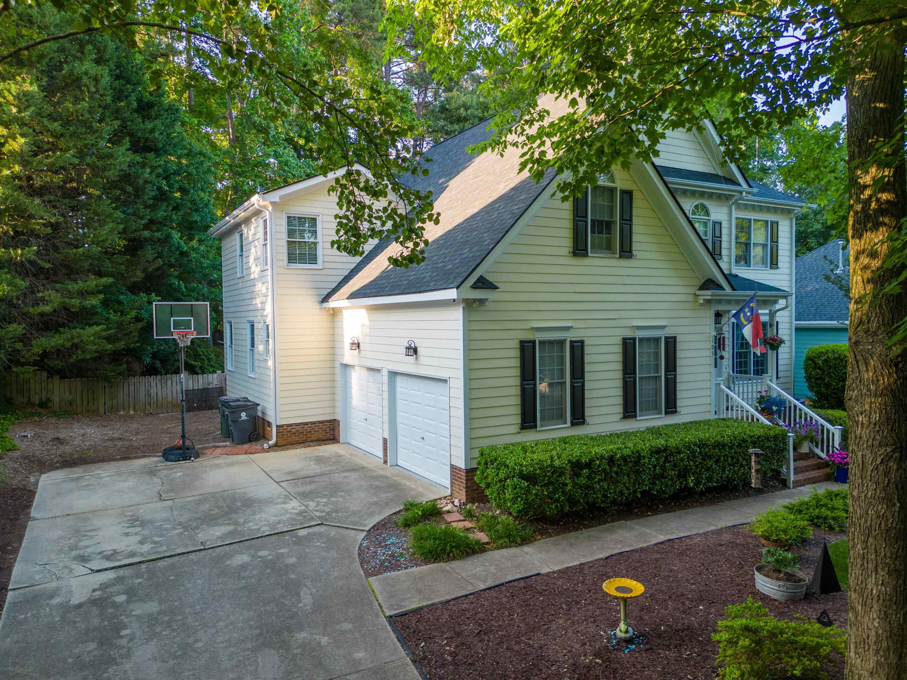 105 Holly Park Drive