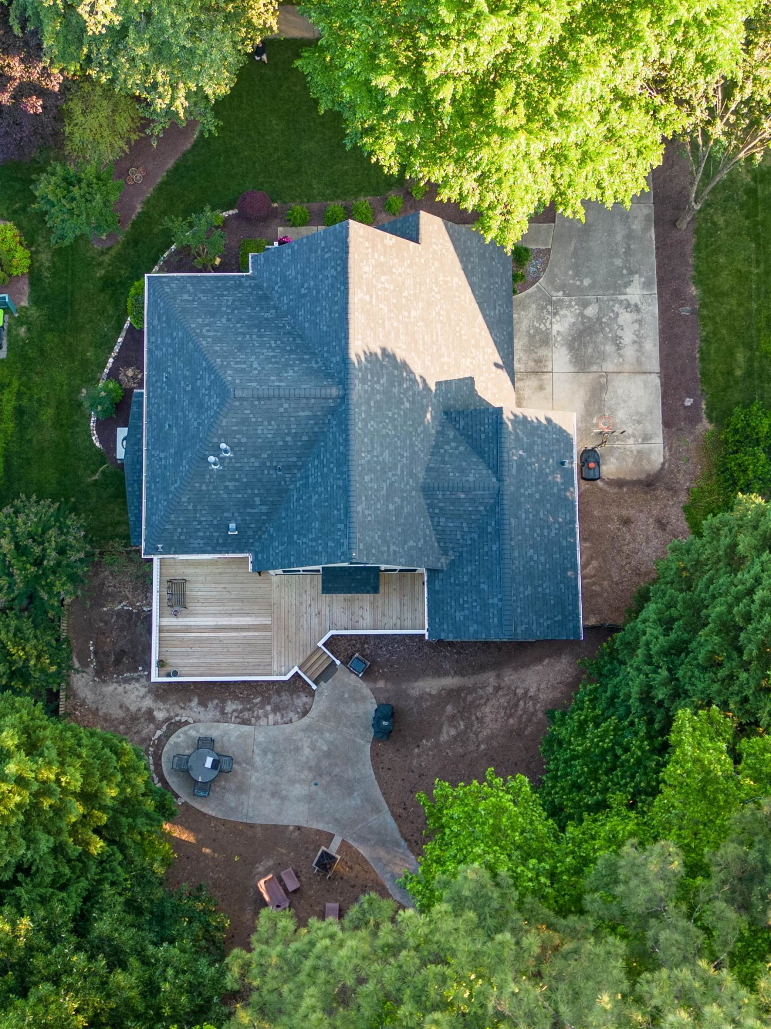 105 Holly Park Drive