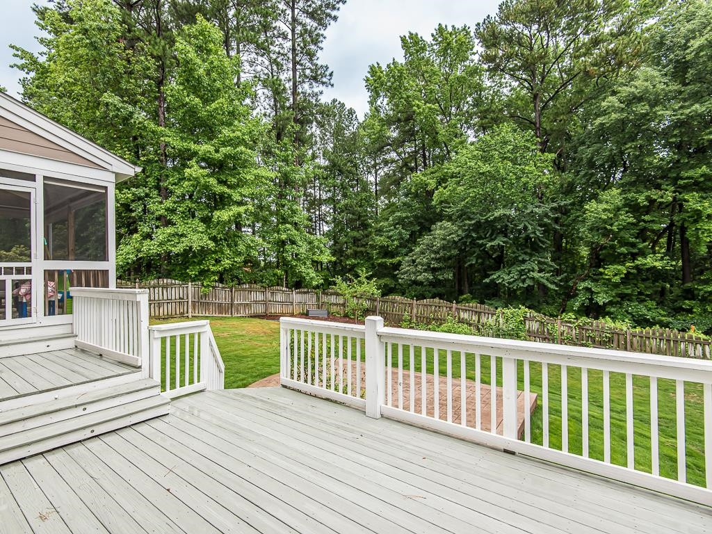 1212 Applethorn Drive