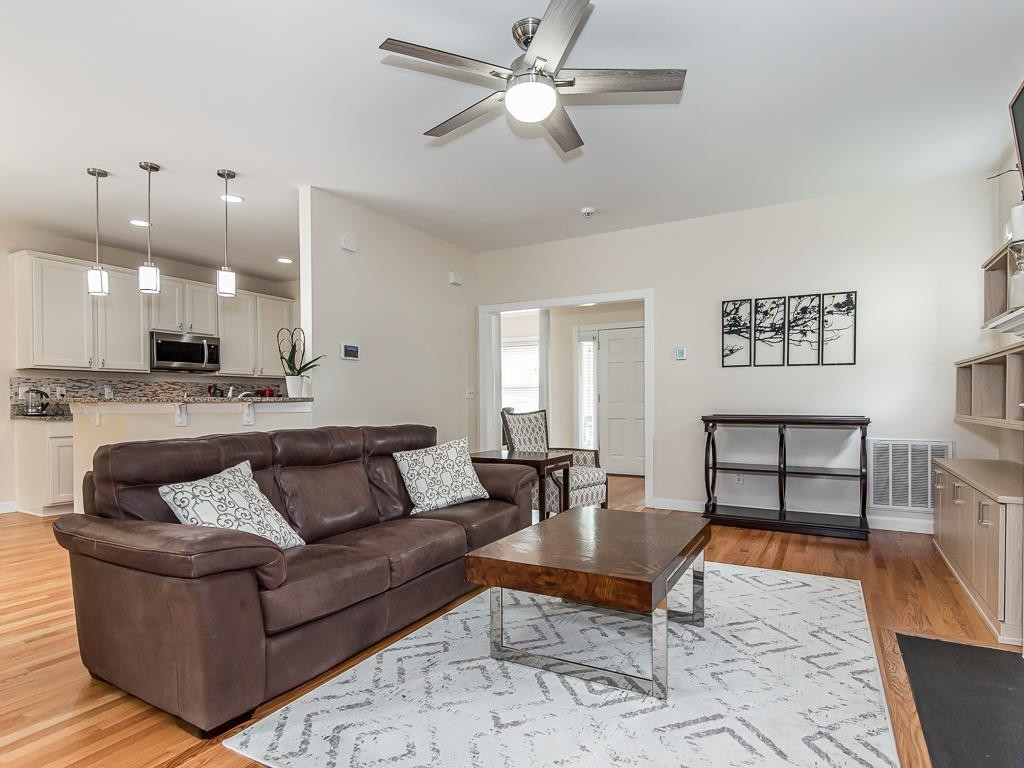 1212 Applethorn Drive