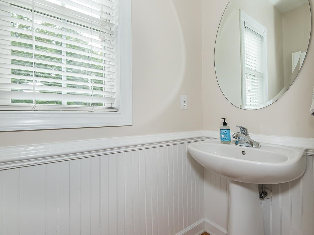 1212 Applethorn Drive