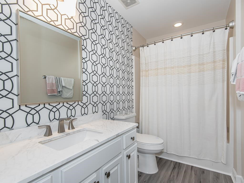 1212 Applethorn Drive