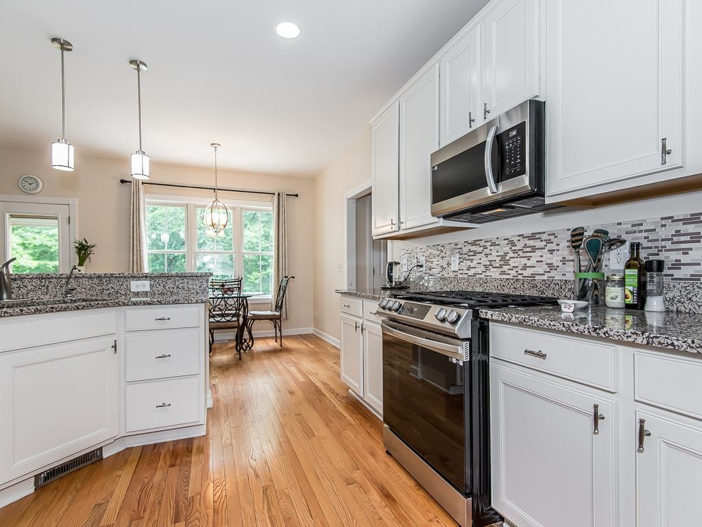 1212 Applethorn Drive