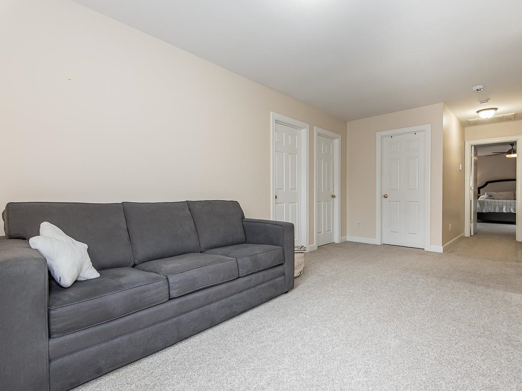 1212 Applethorn Drive