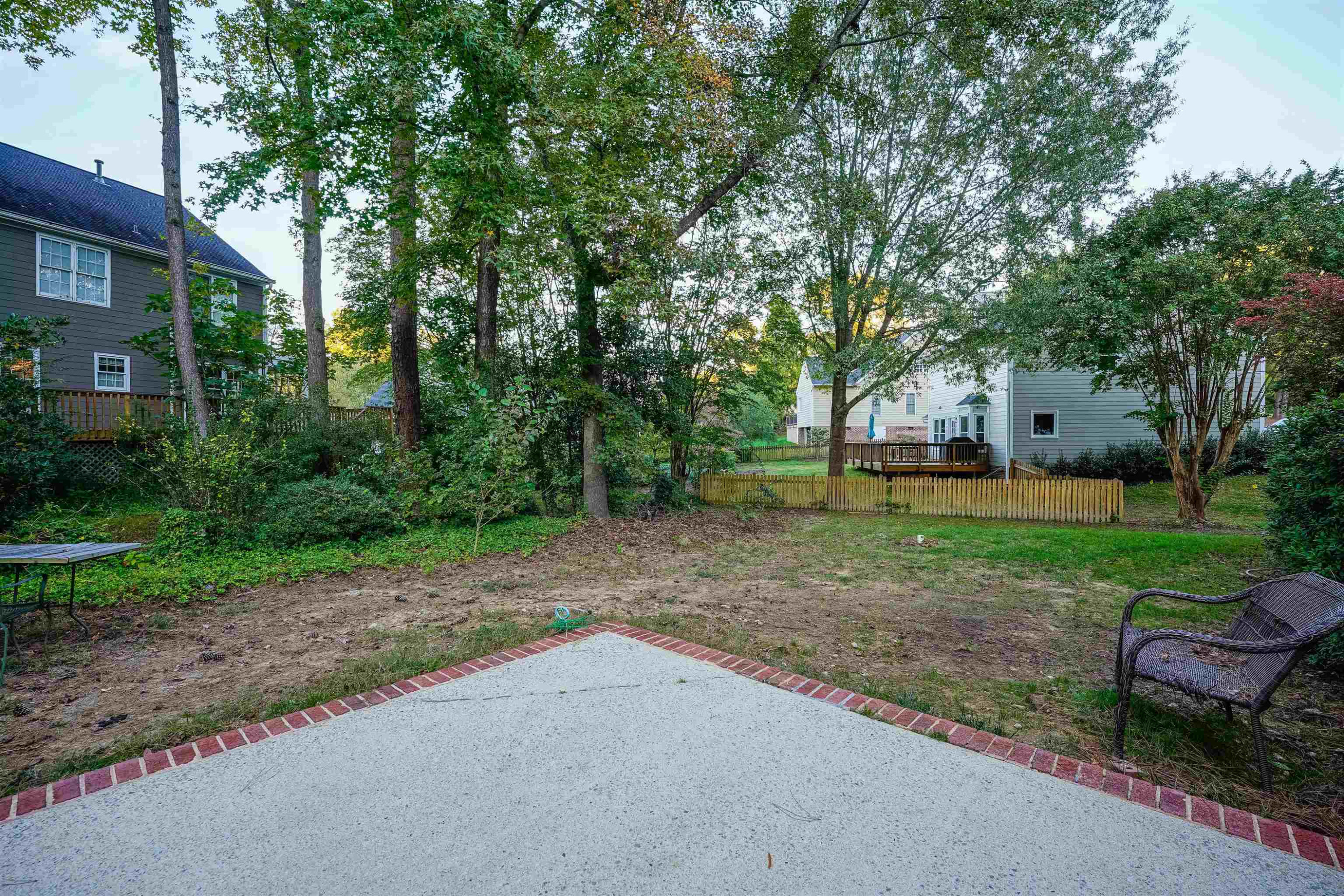 1006 W St Helena Place