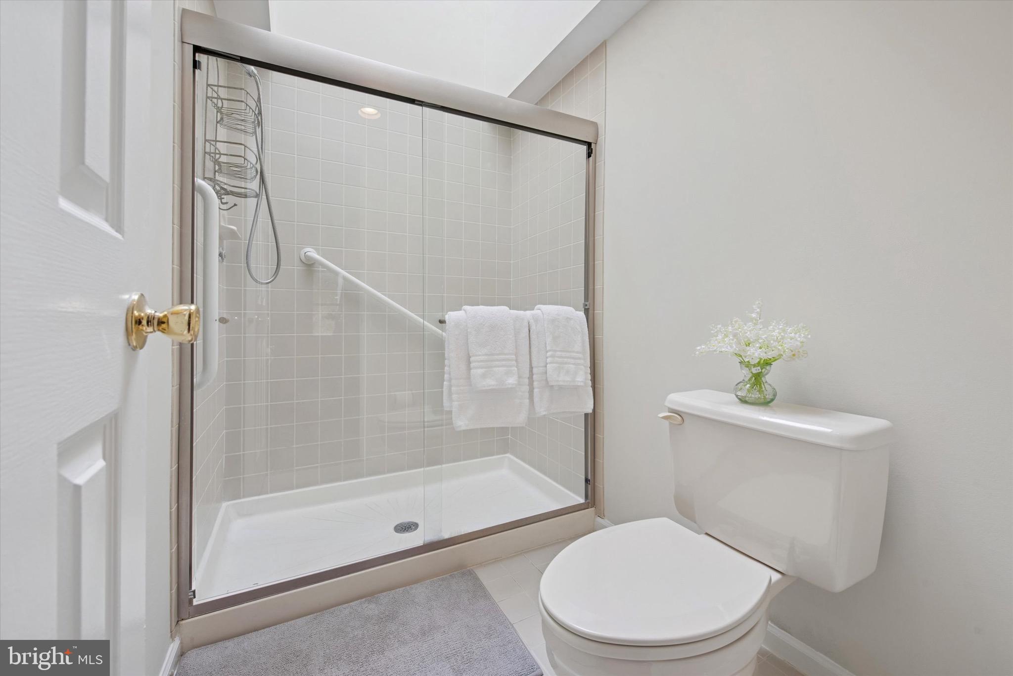 220 Springhouse Pond