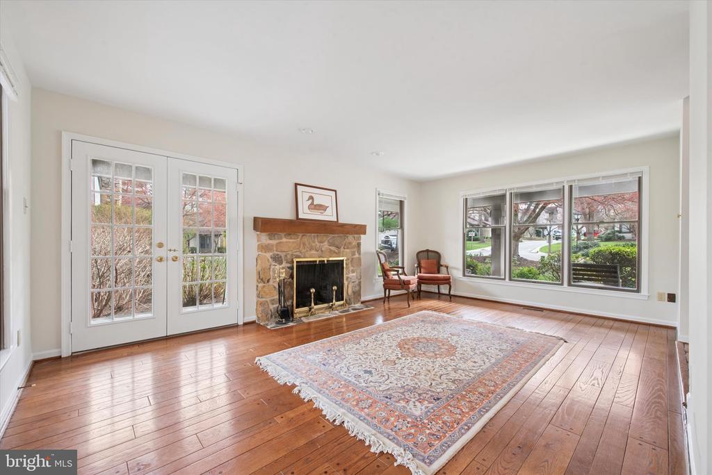 220 Springhouse Pond