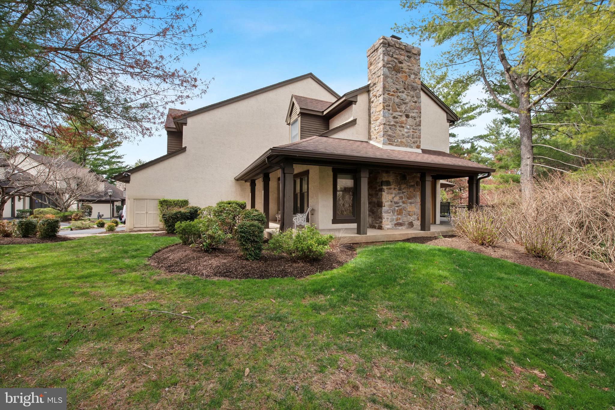 220 Springhouse Pond