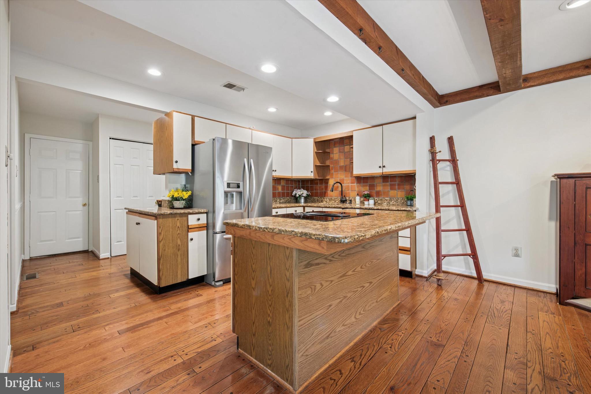 220 Springhouse Pond