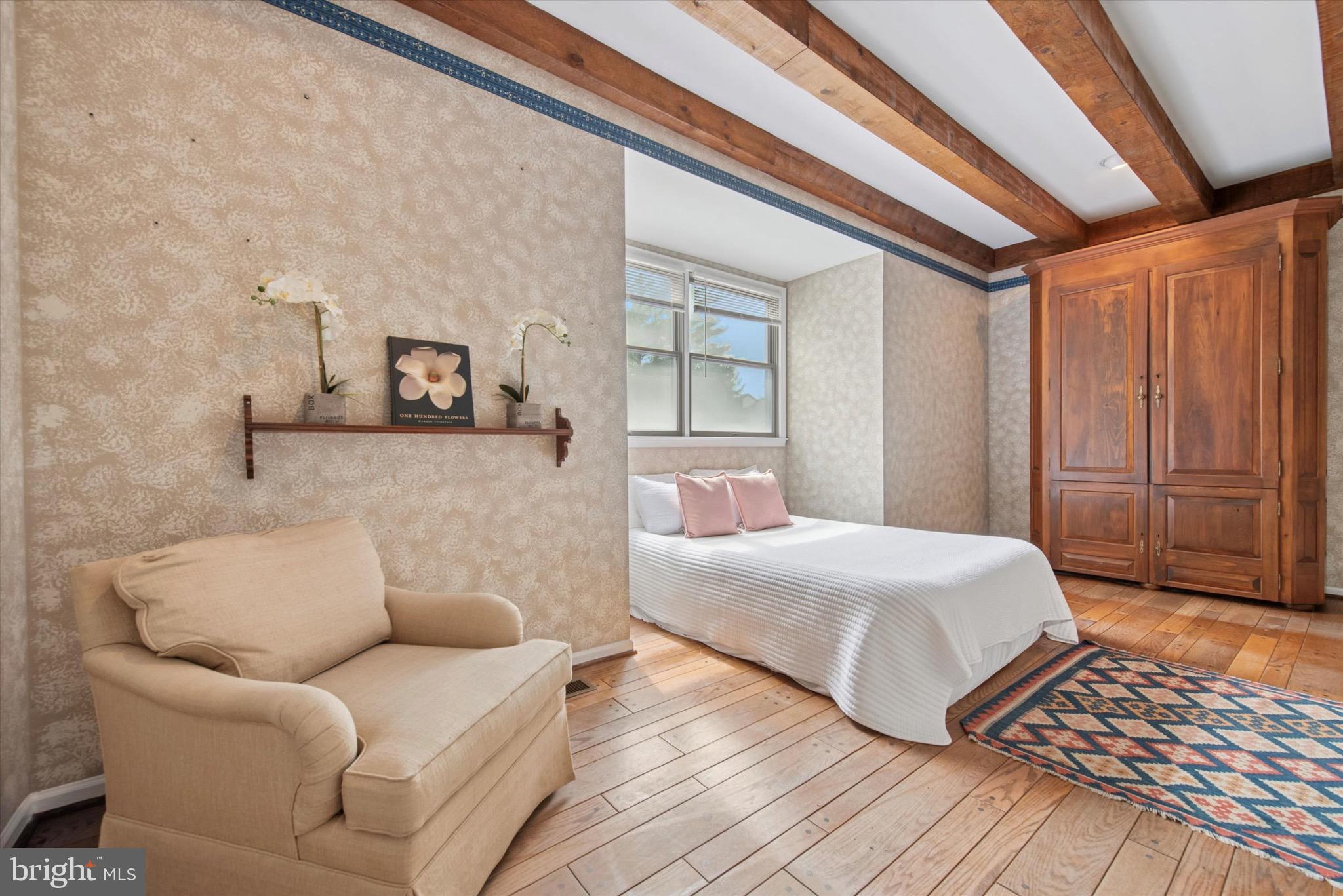 220 Springhouse Pond