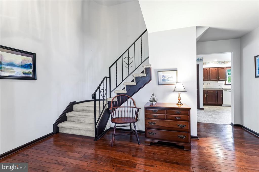 349 White Horse Rd