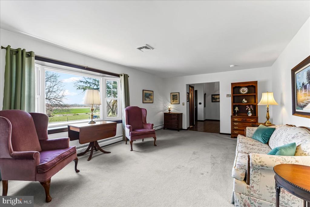 349 White Horse Rd