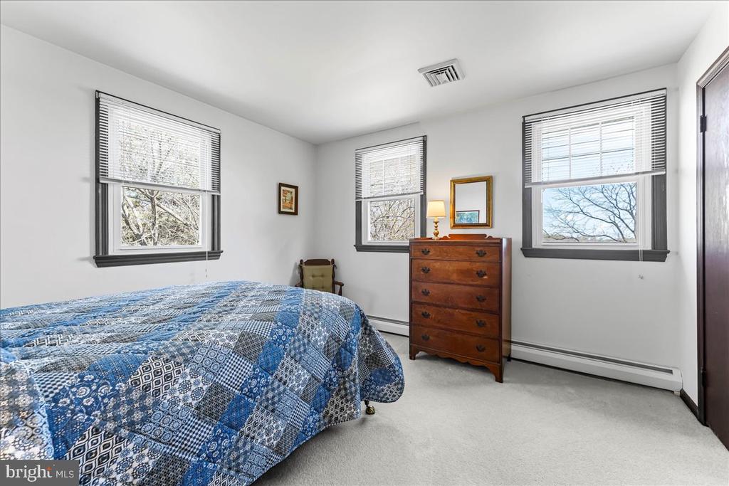 349 White Horse Rd