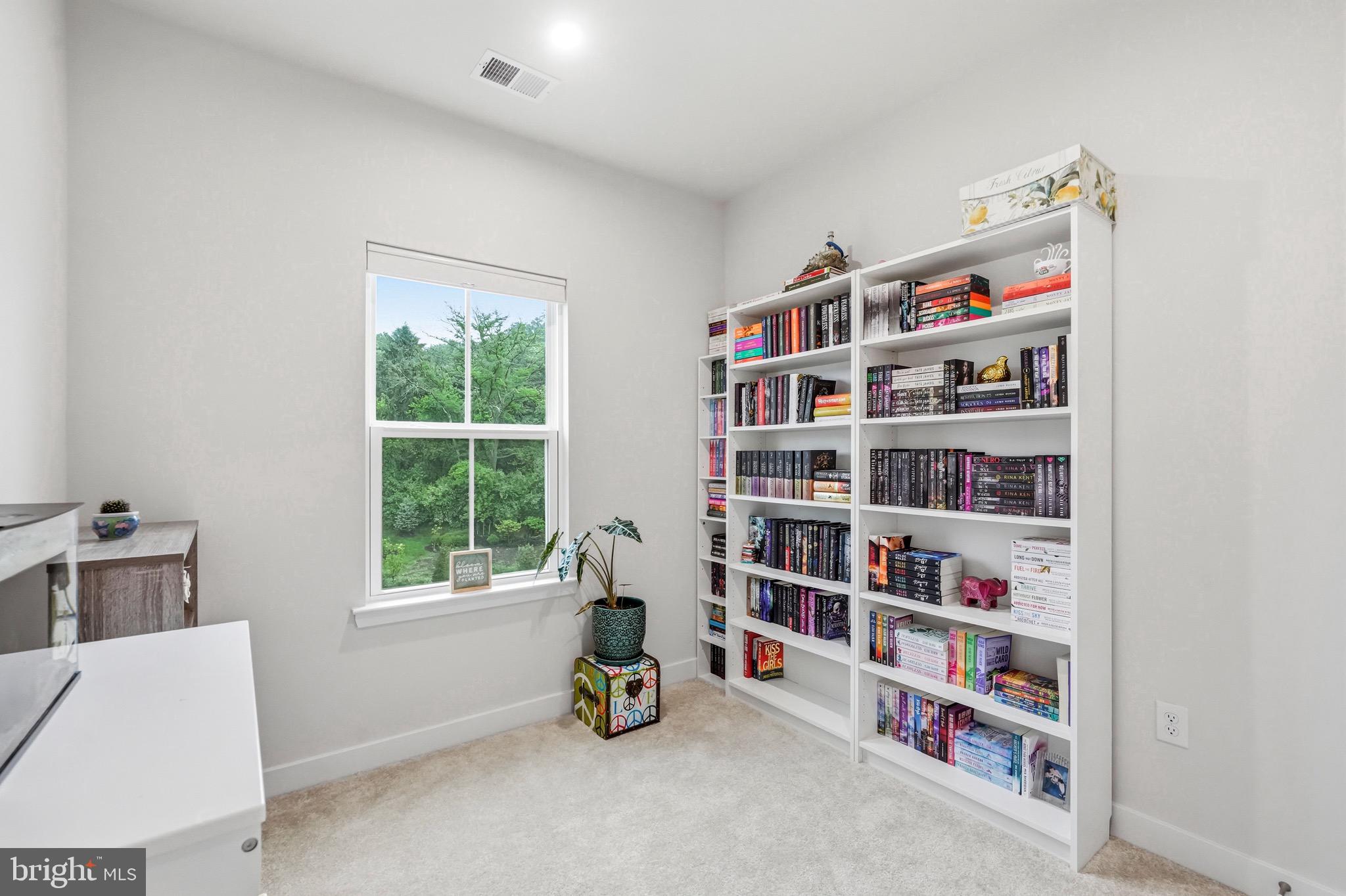 153 GLORY MAPLE LANE