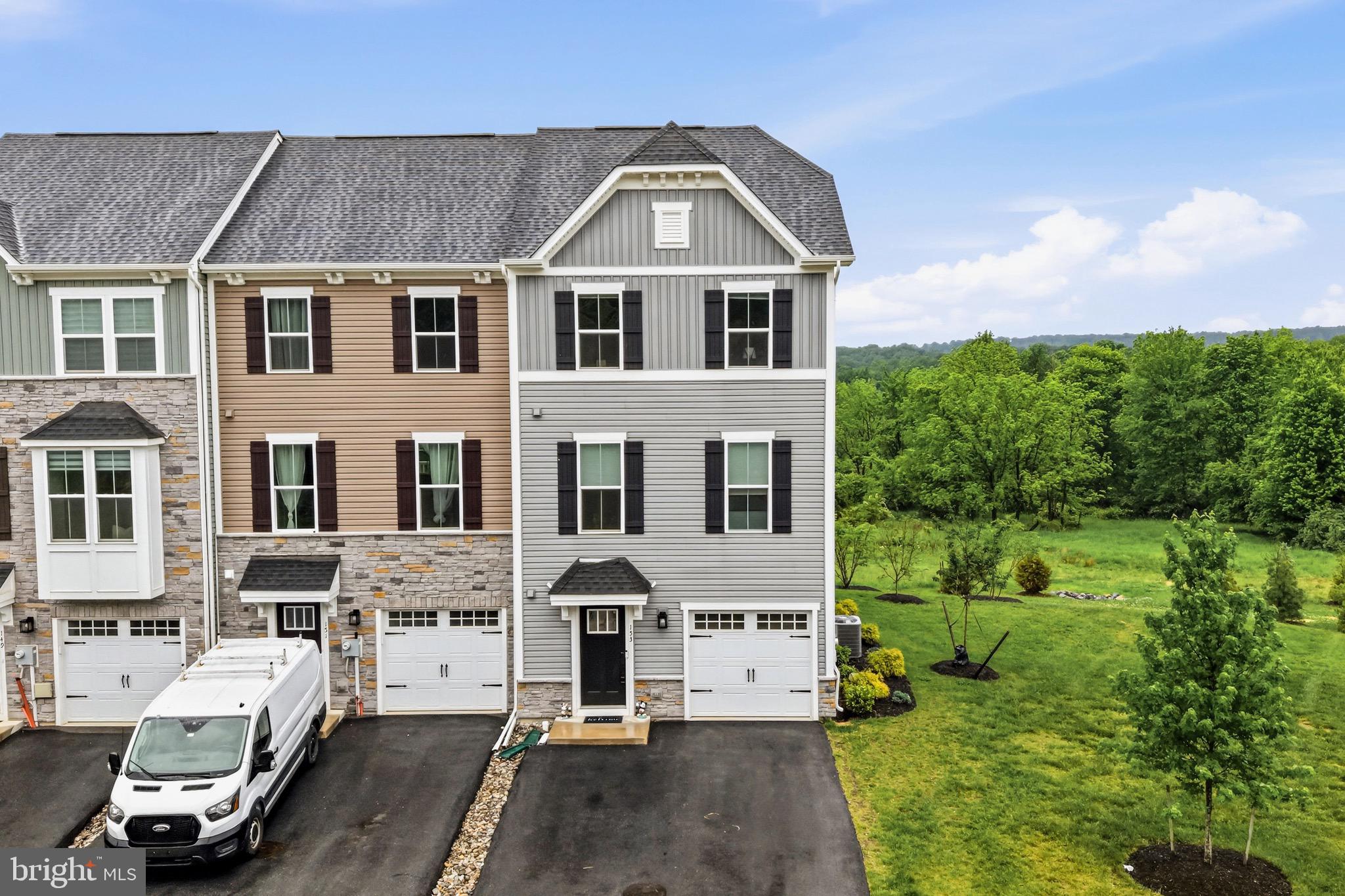 153 GLORY MAPLE LANE