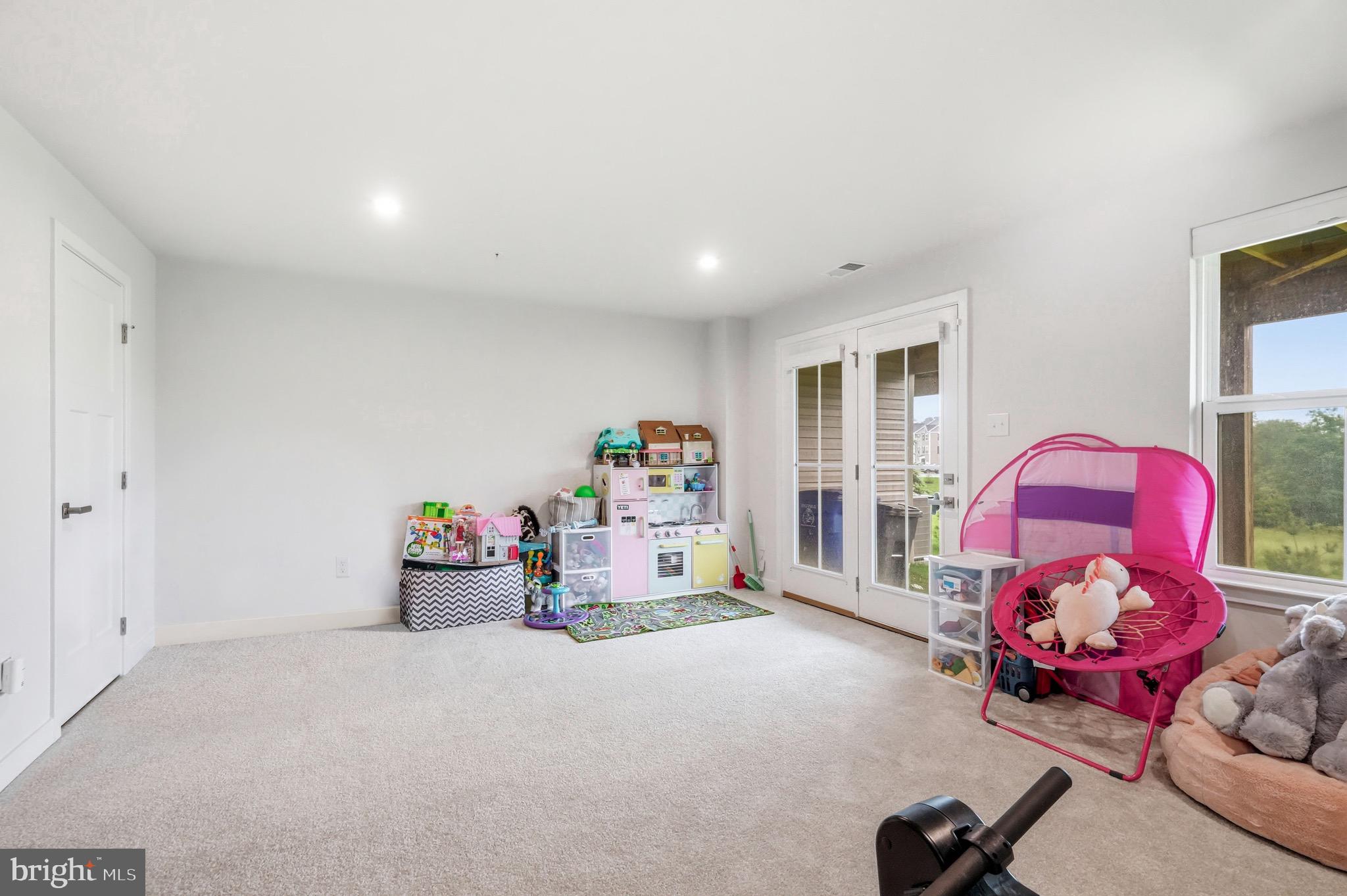 153 GLORY MAPLE LANE