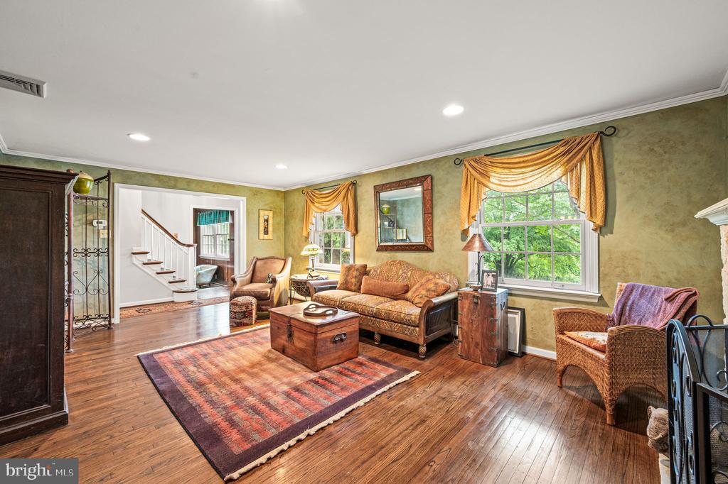 905 WARRIOR ROAD