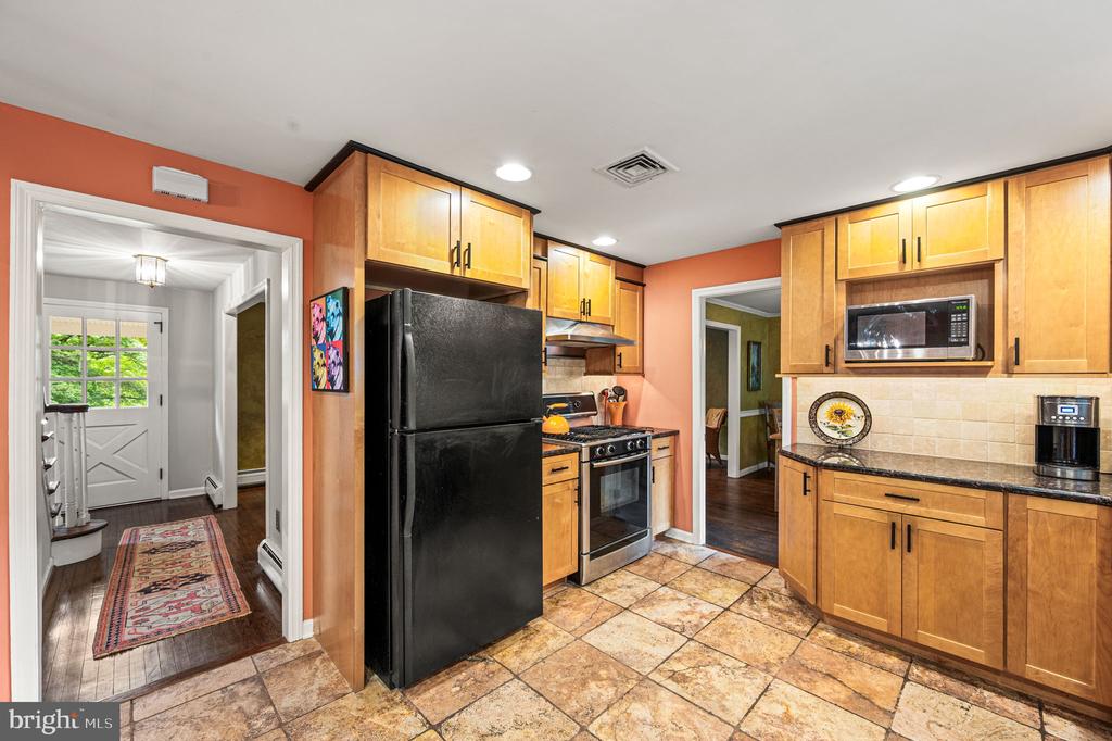 905 WARRIOR ROAD