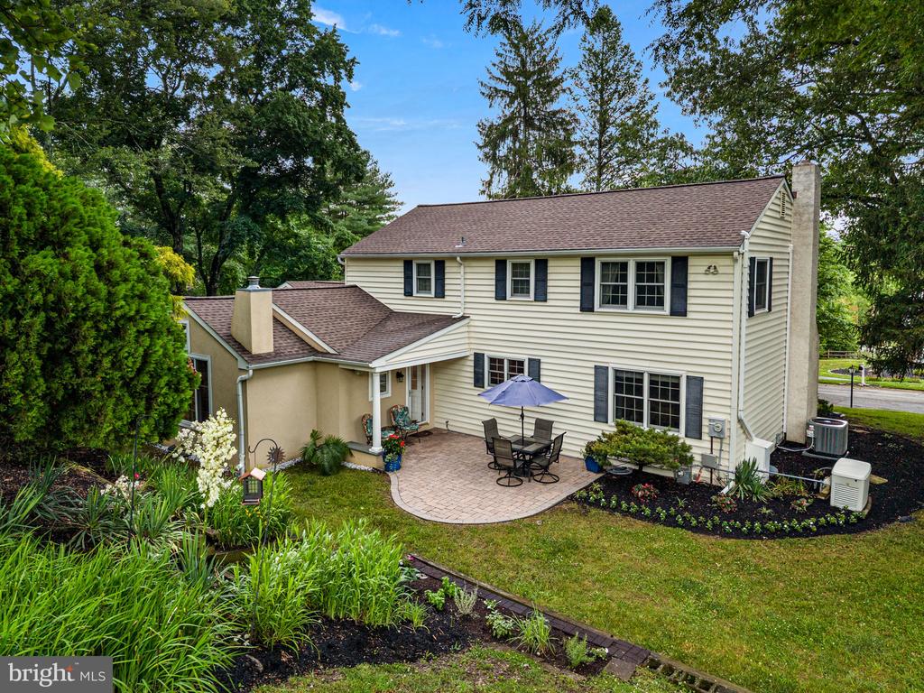 905 WARRIOR ROAD