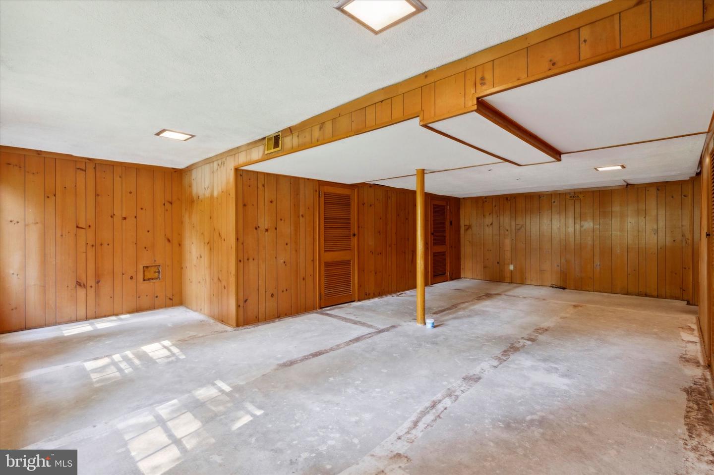 715 Westover Rd