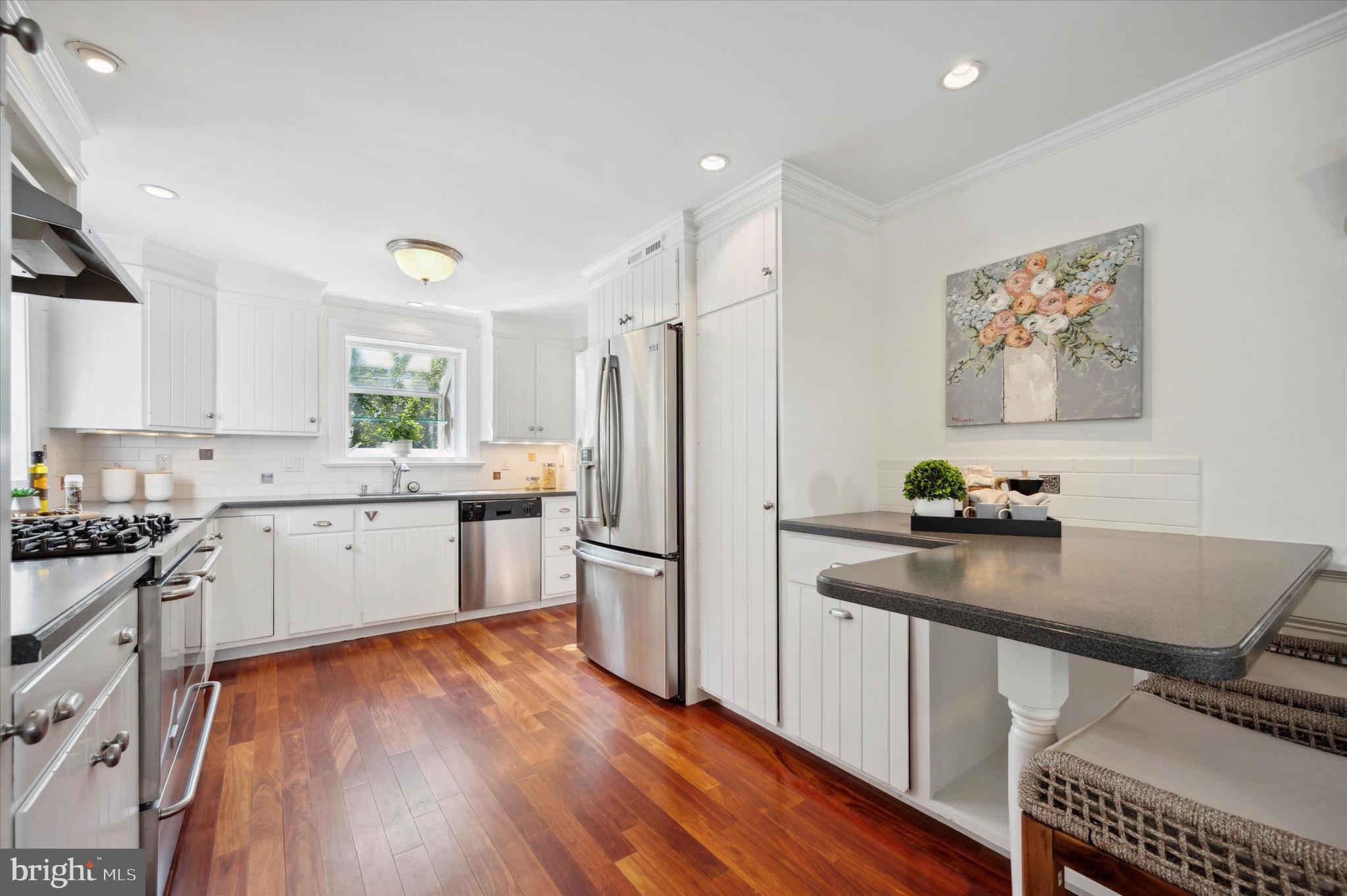 5 Black Friar Rd