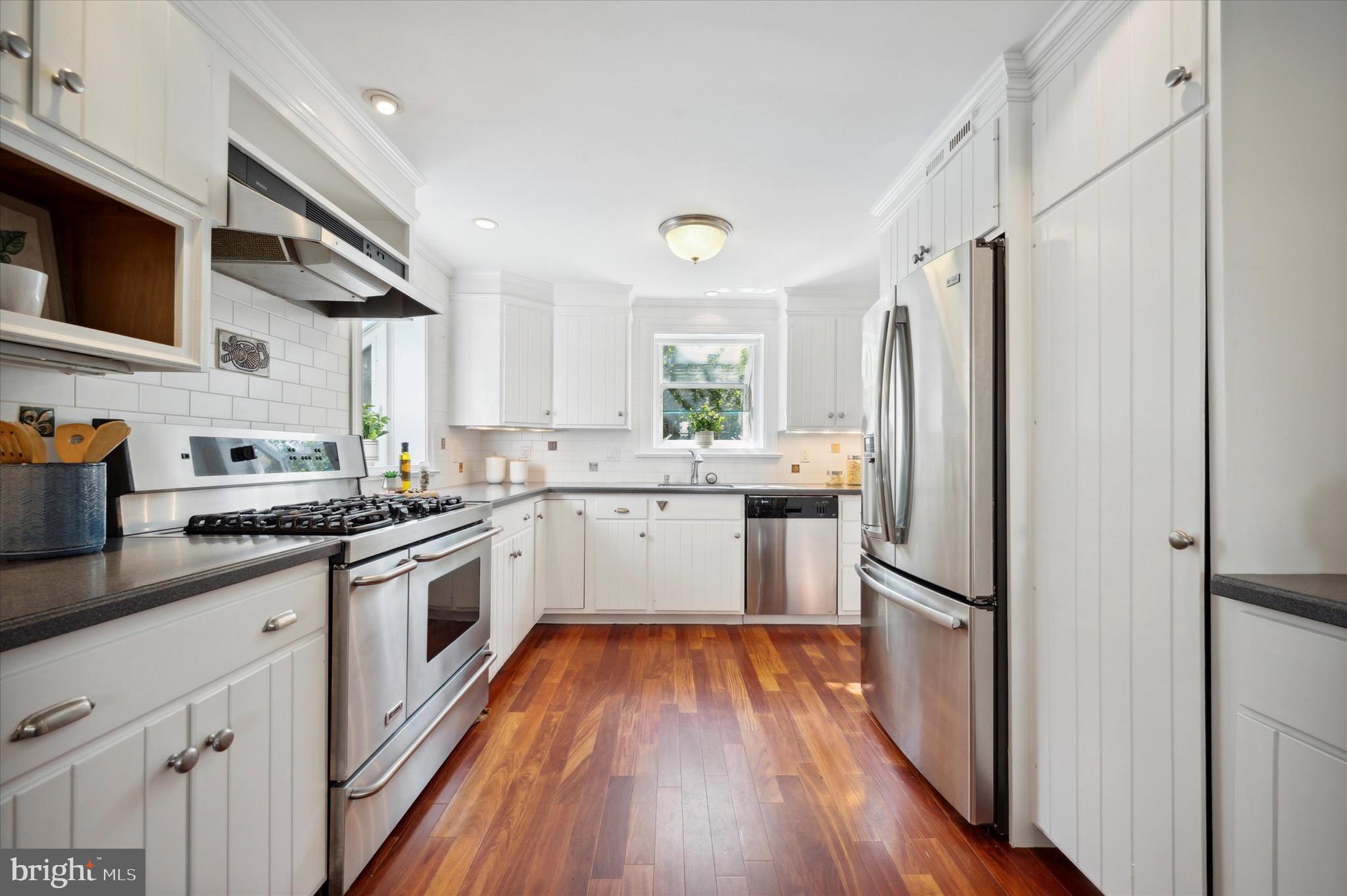5 Black Friar Rd