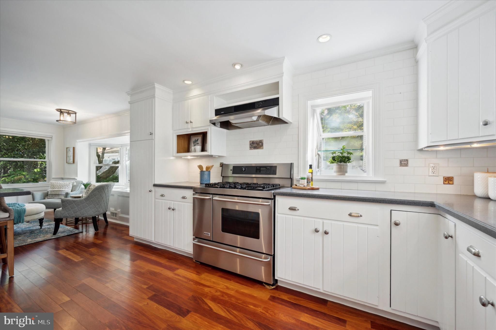 5 Black Friar Rd