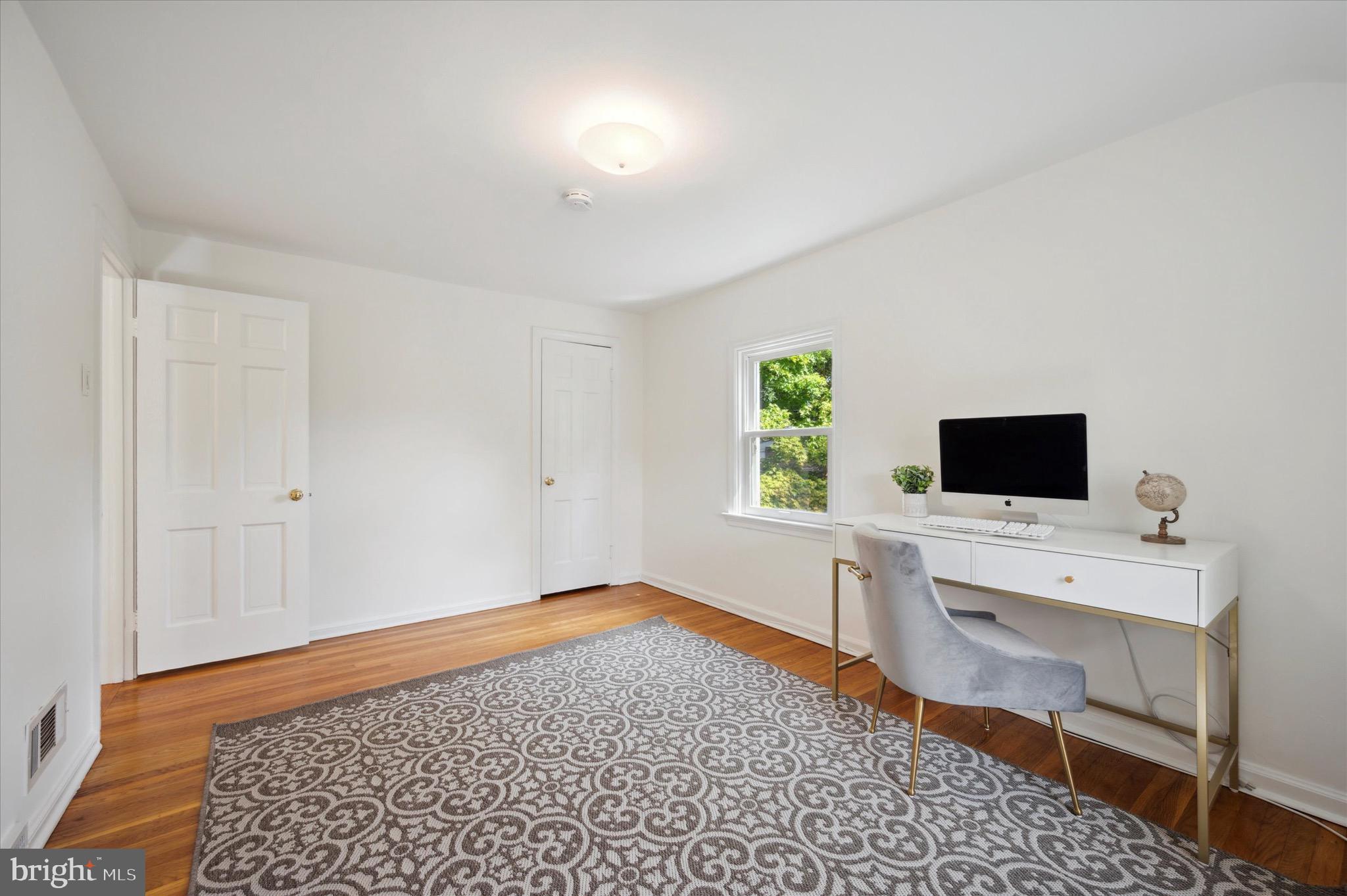 5 Black Friar Rd