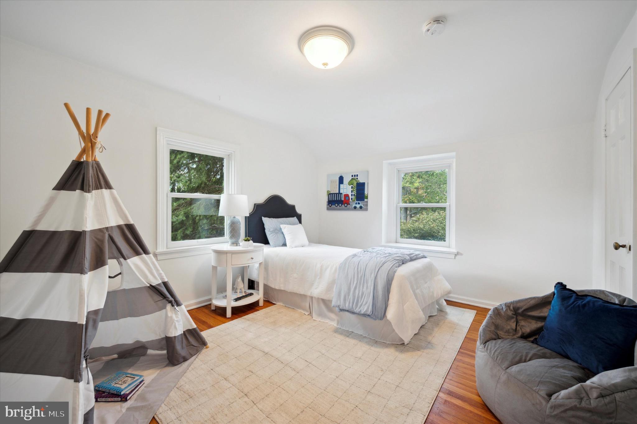 5 Black Friar Rd