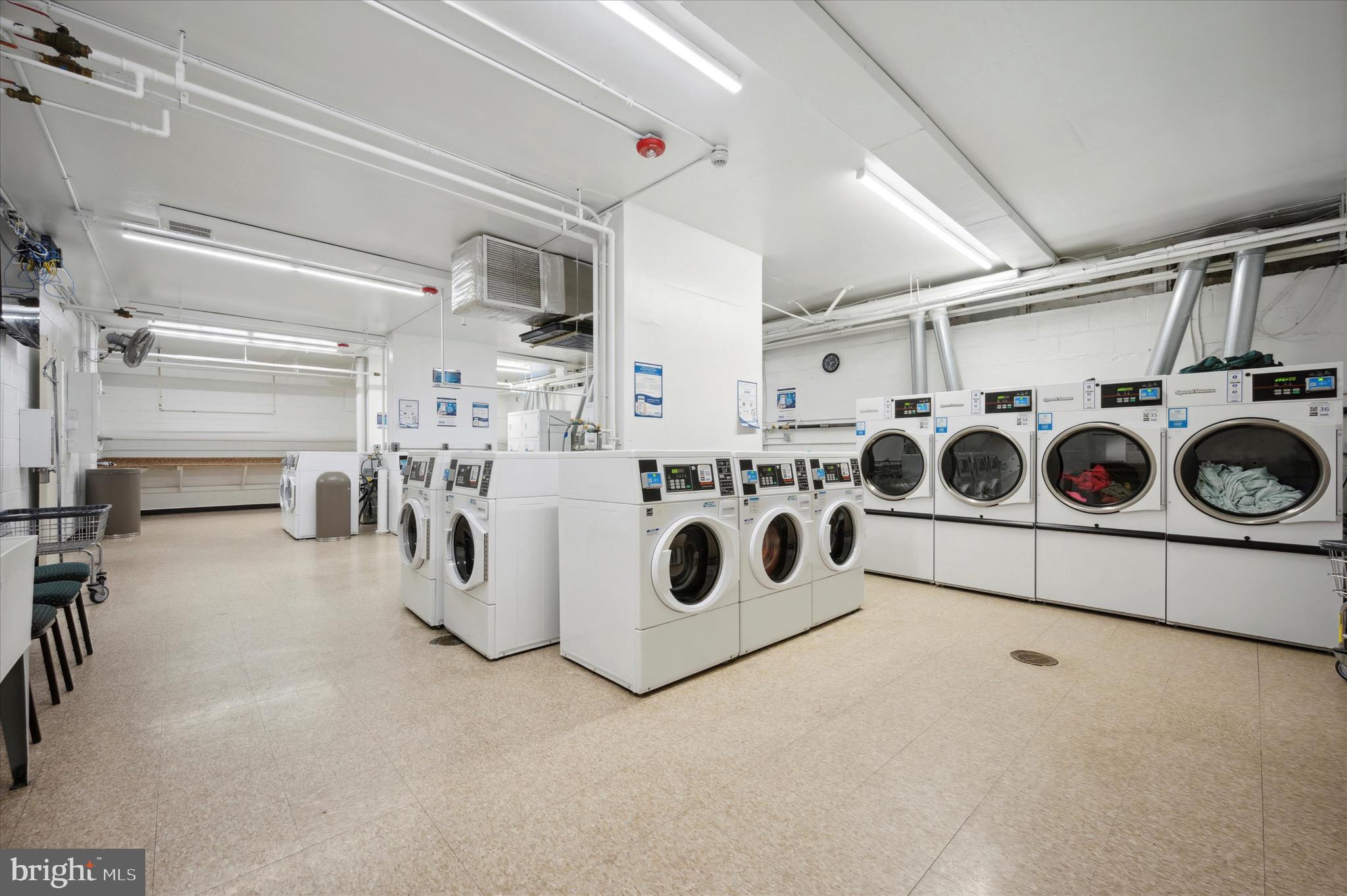 1030 E Lancaster Ave #606