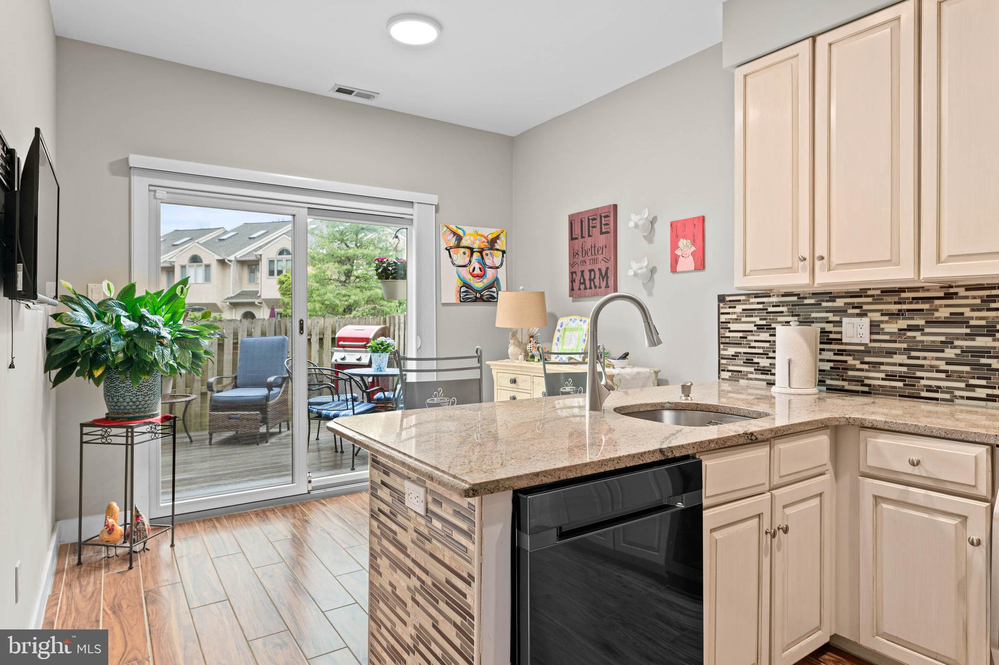 24 Greythorne Woods Cir