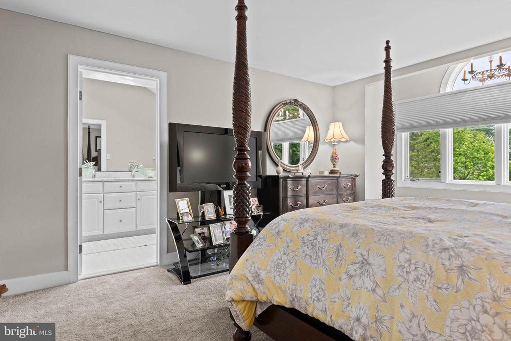 24 Greythorne Woods Cir