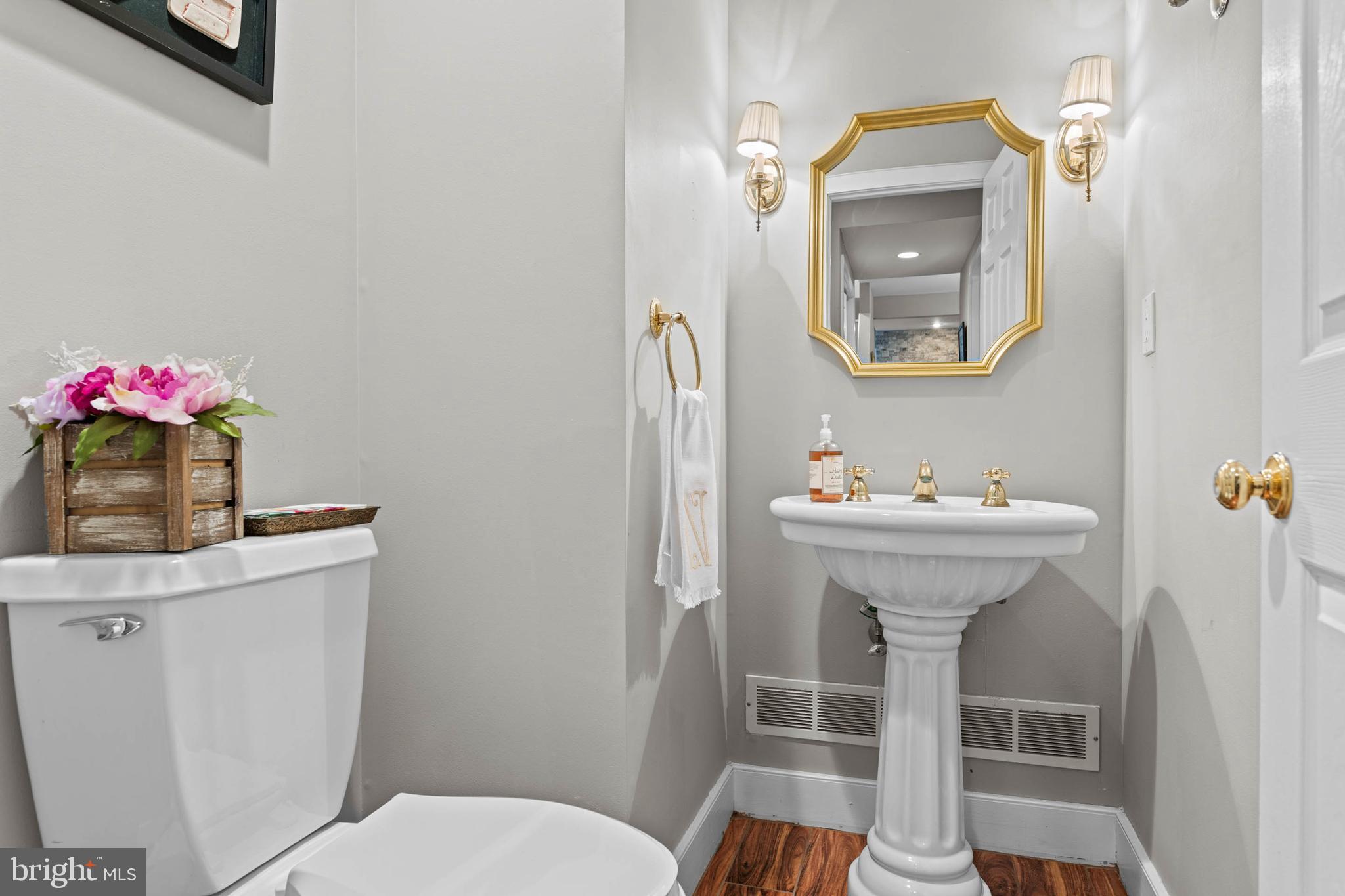 24 Greythorne Woods Cir