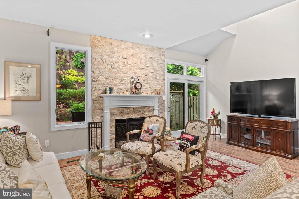 24 Greythorne Woods Cir